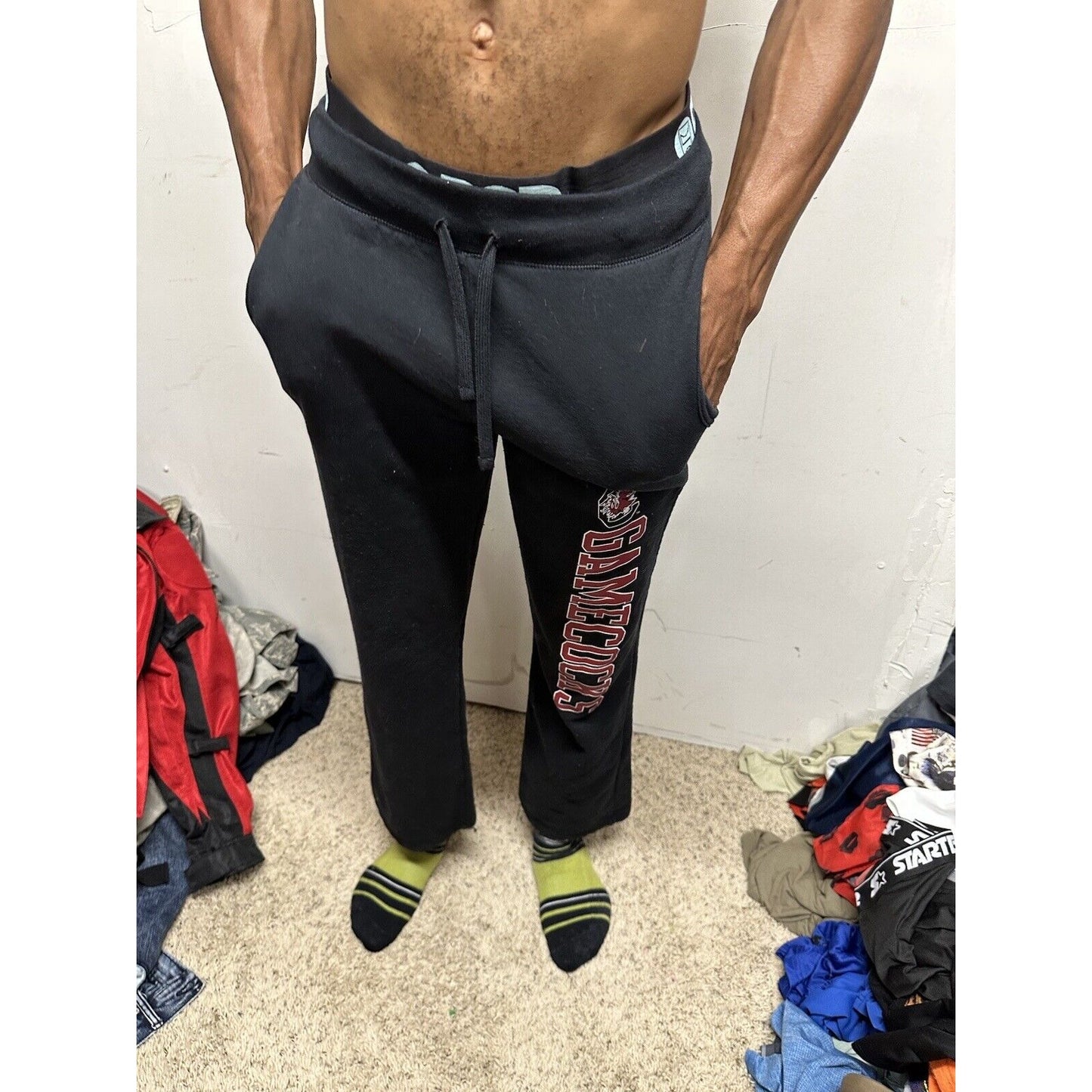 Men’s Gildan Small South Carolina Gamecocks Black Sweat Pants With Pockets