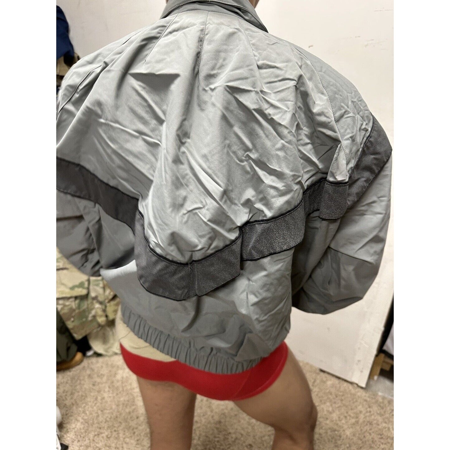 Men’s Army Medium Short Jacket Physical Fitness Uniform Full Zip Gray