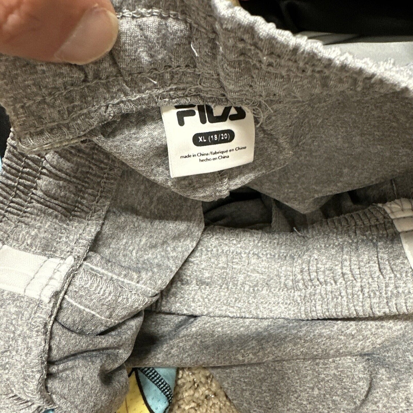 teen boy’s Fila xL Gray Athletic Shorts (18-20)