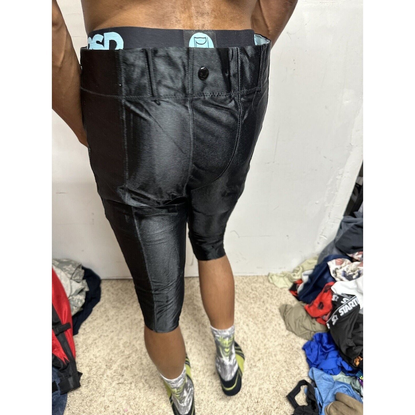 Men’s Black Xl 34-36 Football Pants One Snap Missing