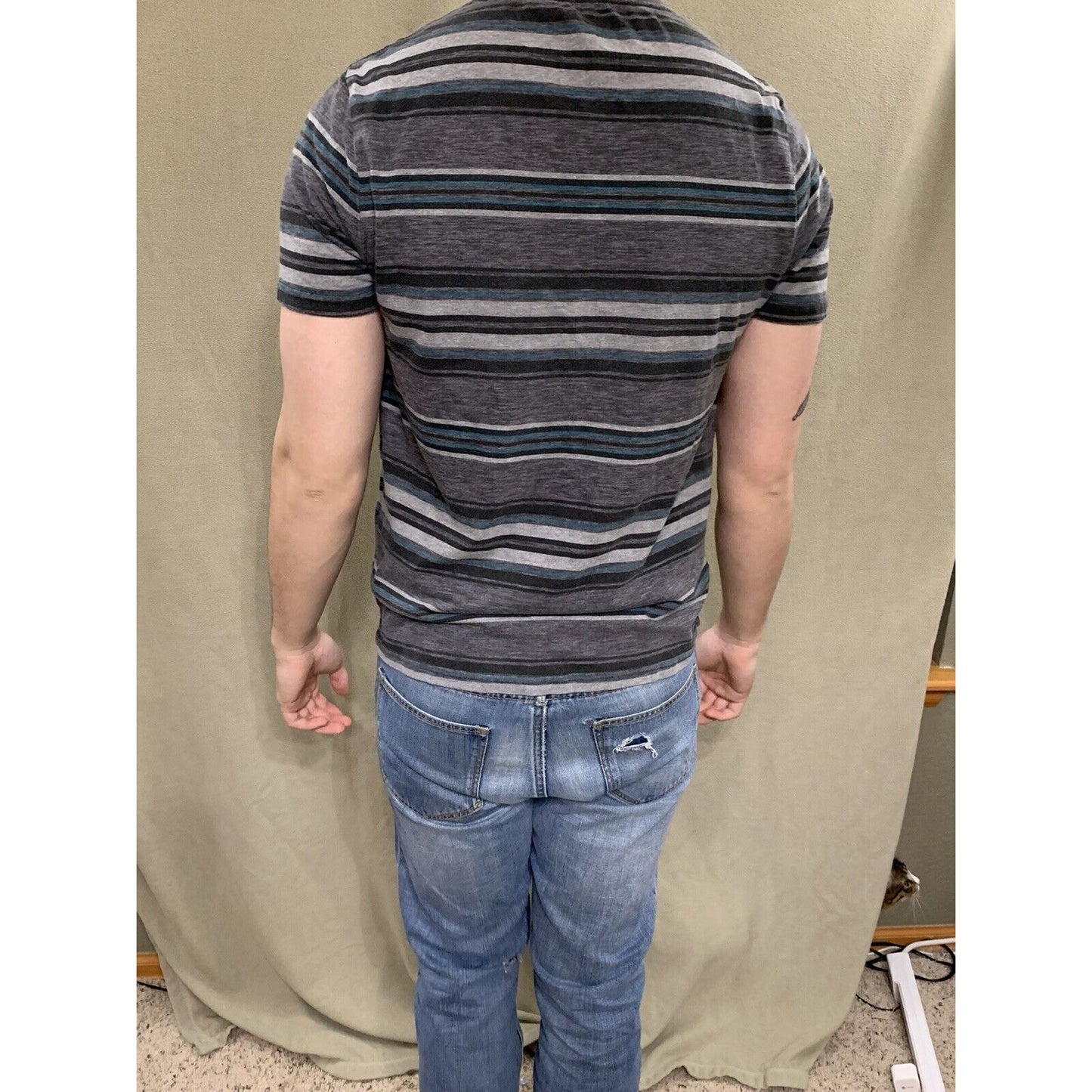 Urban Pipeline Men’s Gray Striped Short Sleeve Ultimate Tee Men’s Size S