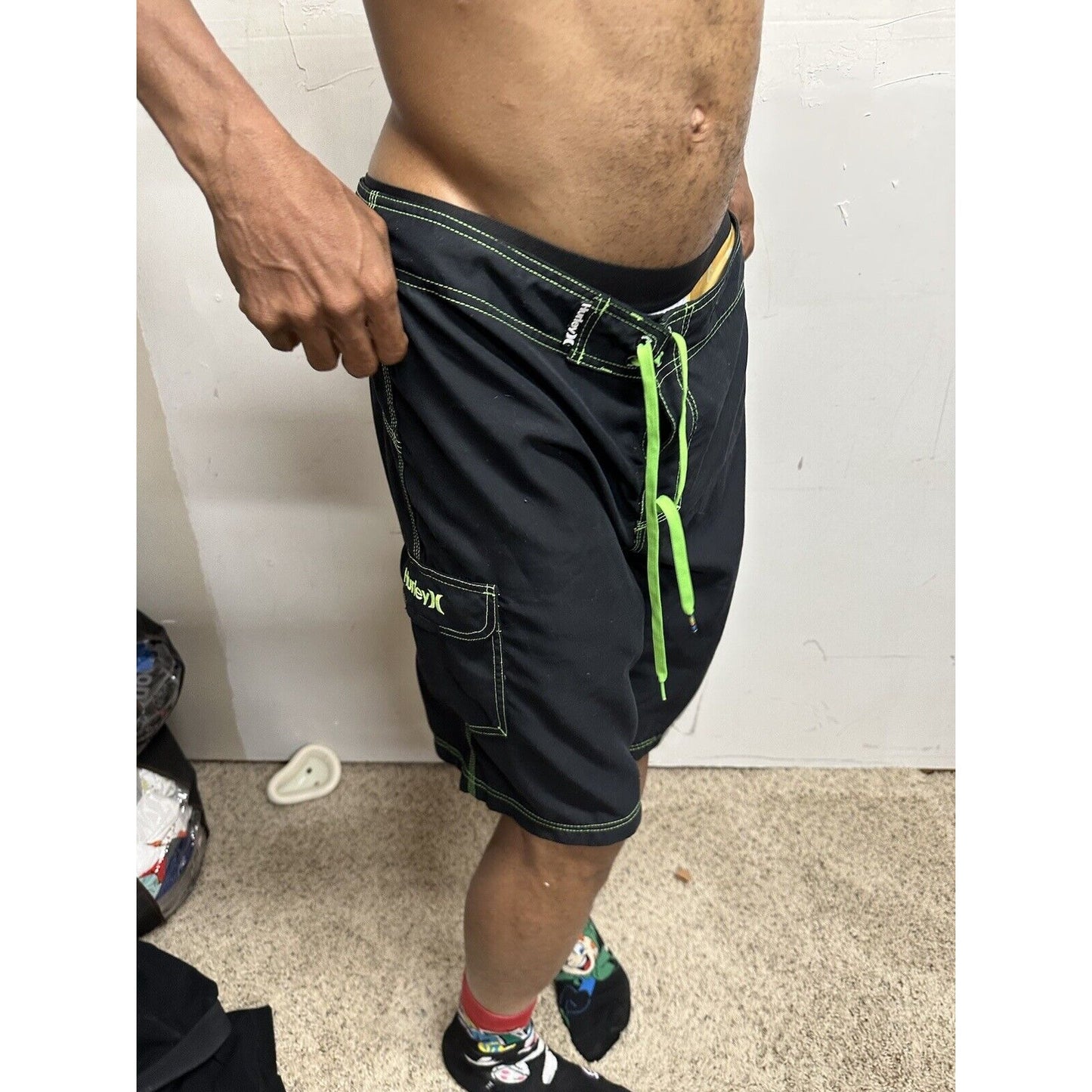 Men’s Black Hurley Board Shorts Trunks Bathing Suit Size 34