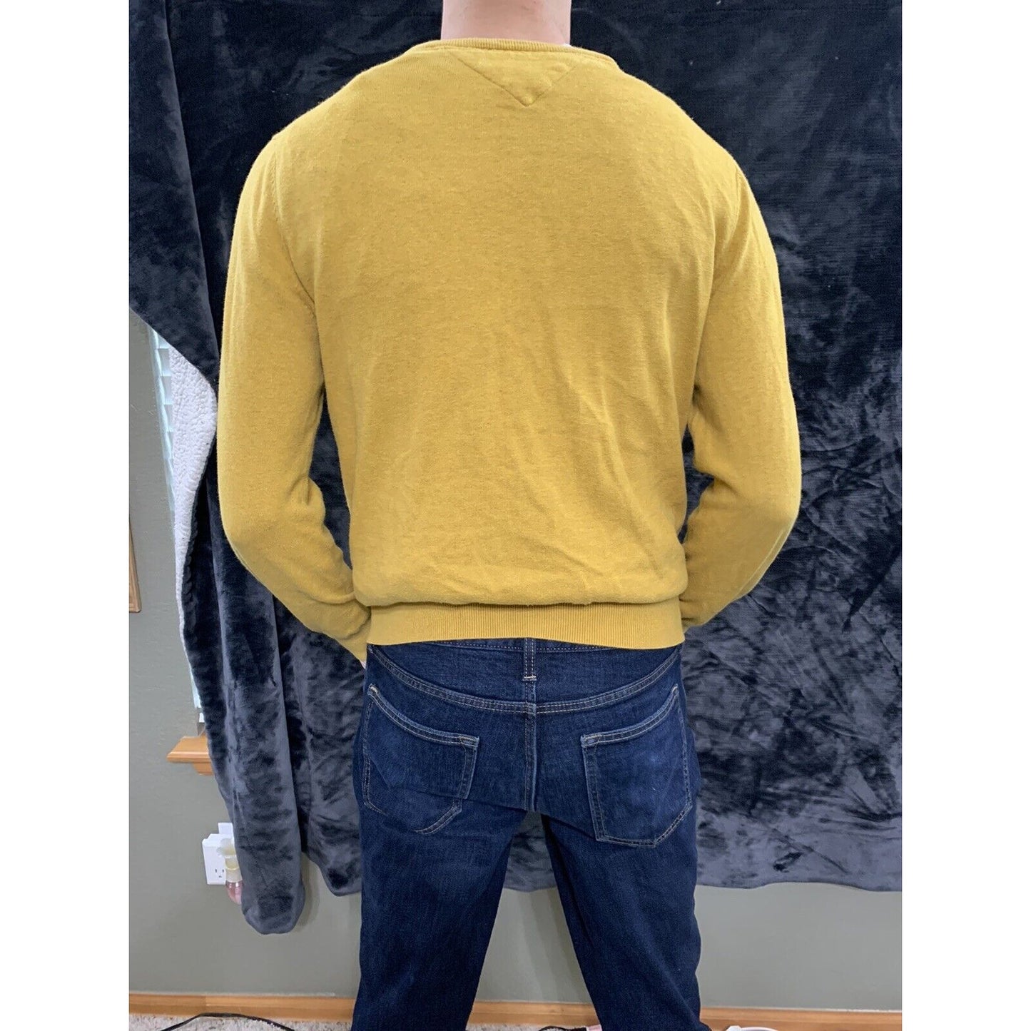 Tommy Hilfiger Mustard Yellow Crew Neck Men’s Medium Sweater