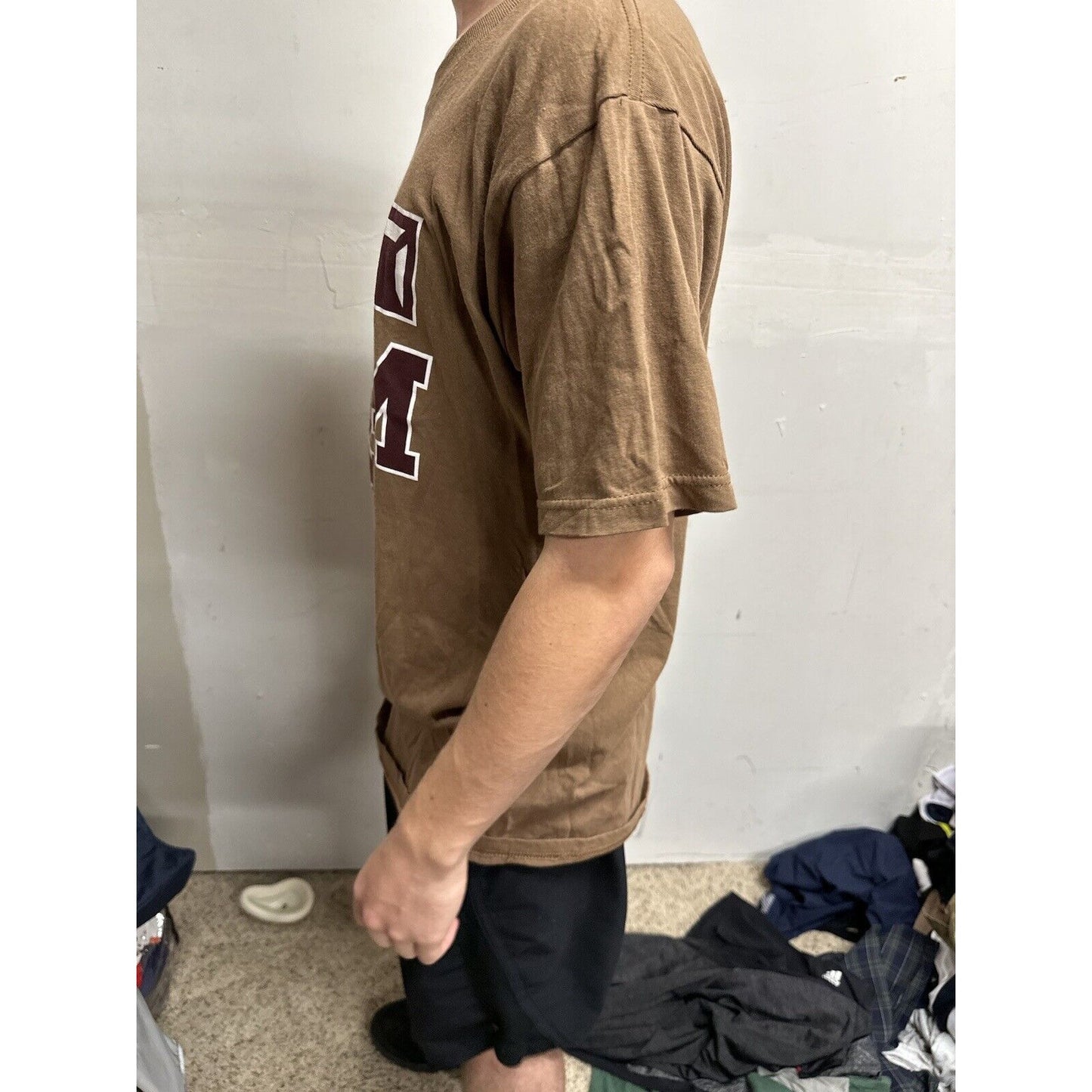 Men’s Medium Brown Shirt Texas A&M Tshirt