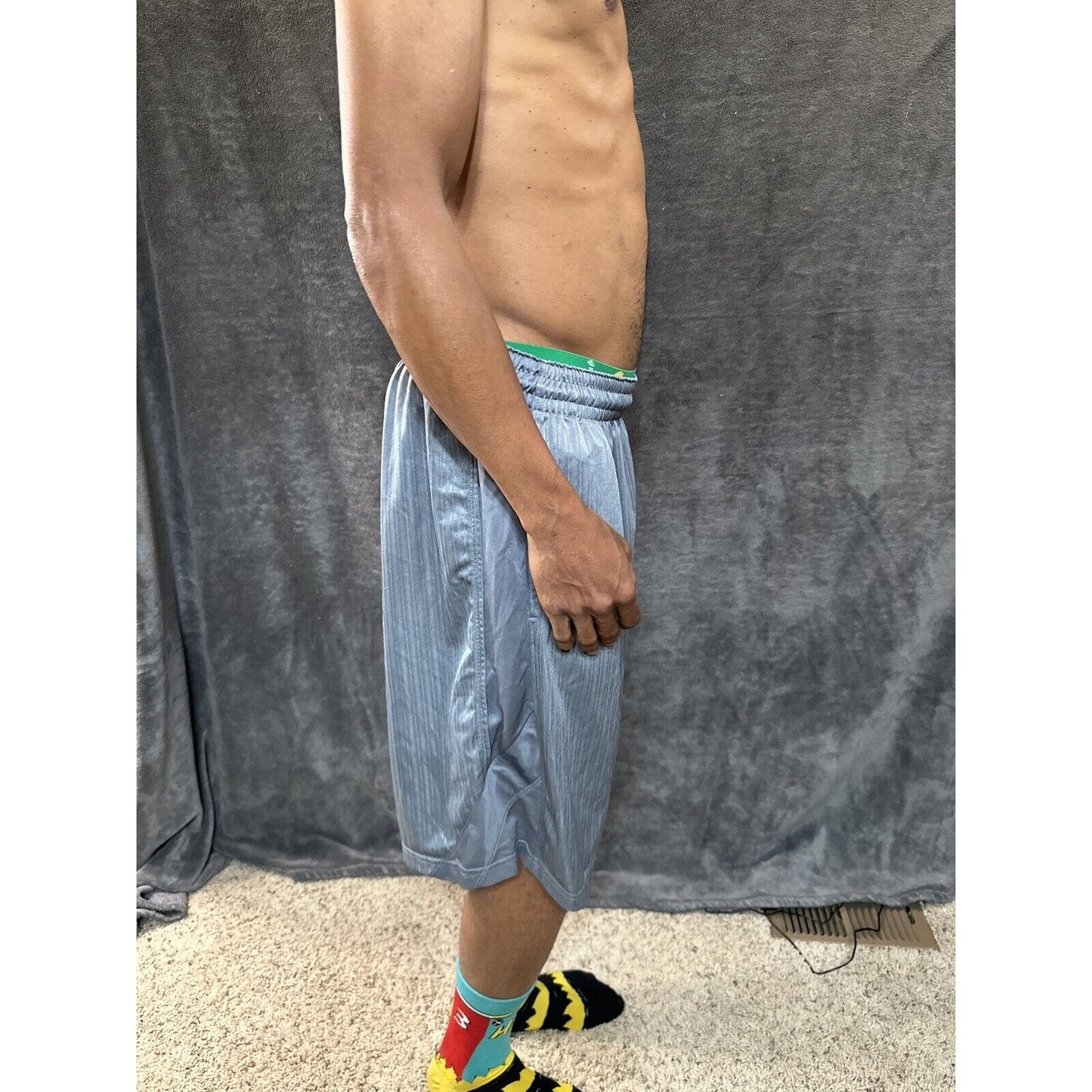 Men’s Nike XL Shorts With Pockets Gray