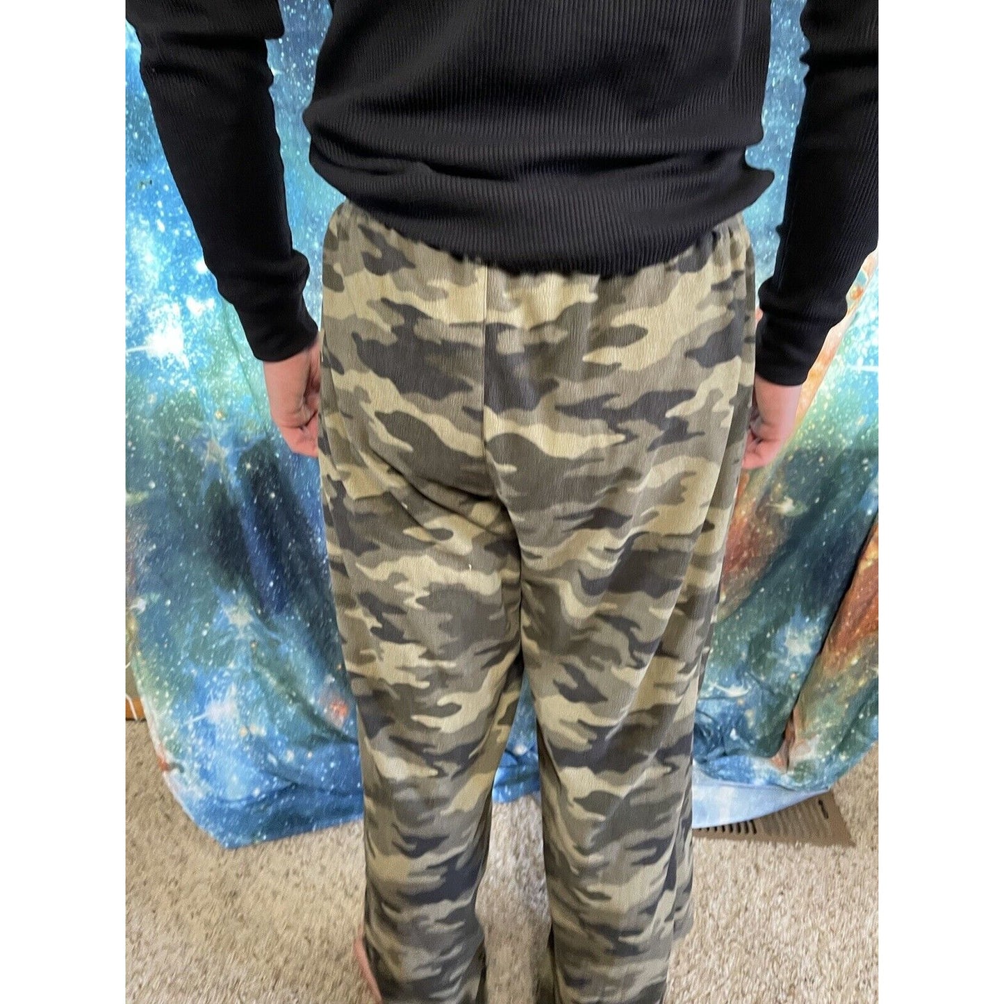 Men’s Medium camo sleepwear lounge pants