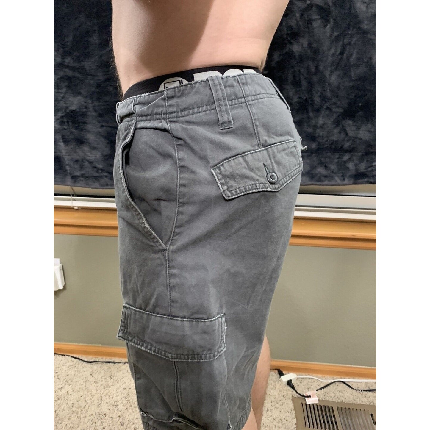 Quick Silver Men's Size 34 Gray Rugged Cargo Shorts