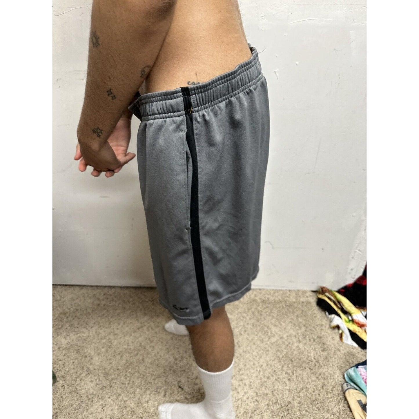 Men’s Large Gray Champion Athletic Shorts