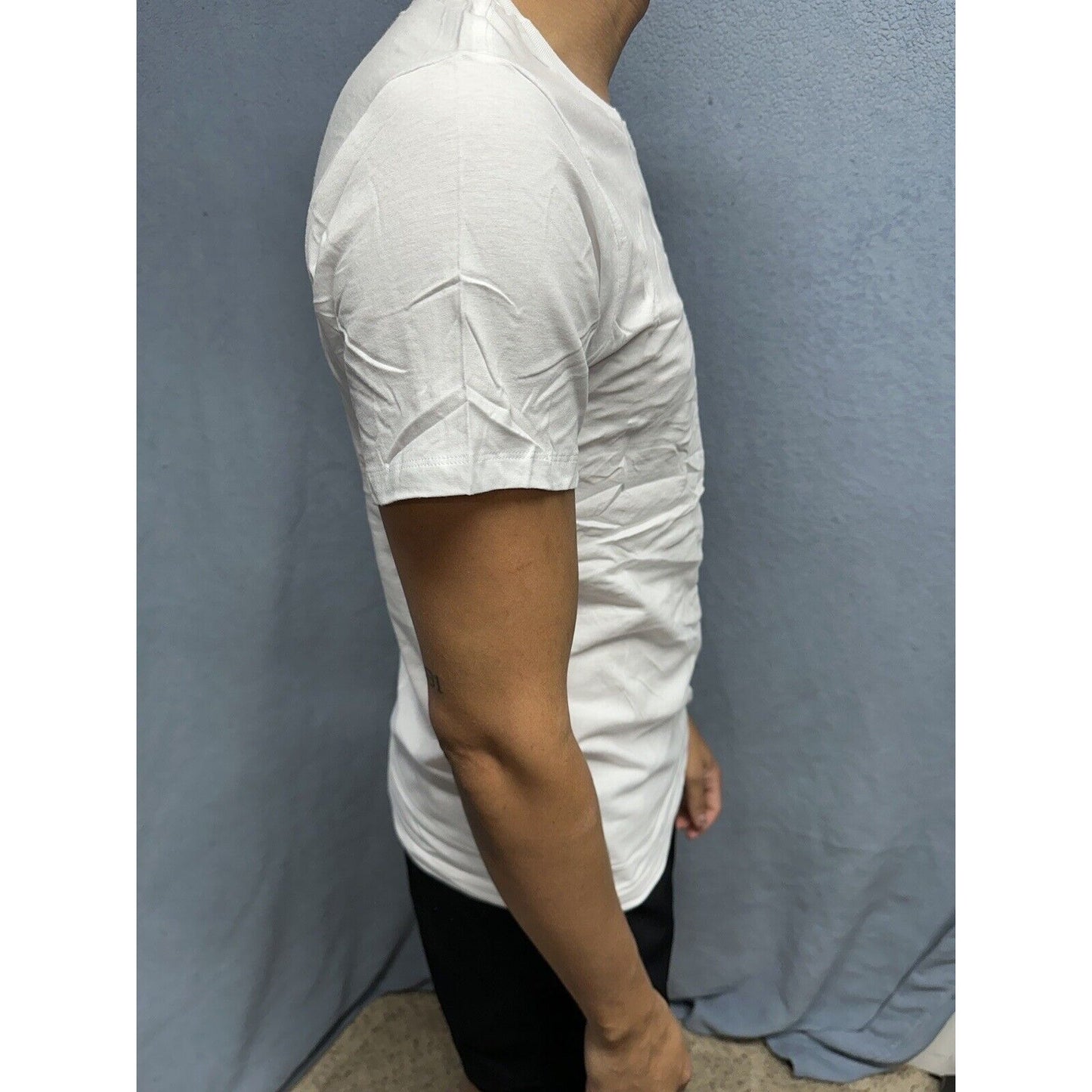 Men’s White Calvin Klein Small Classic Fit Undershirt