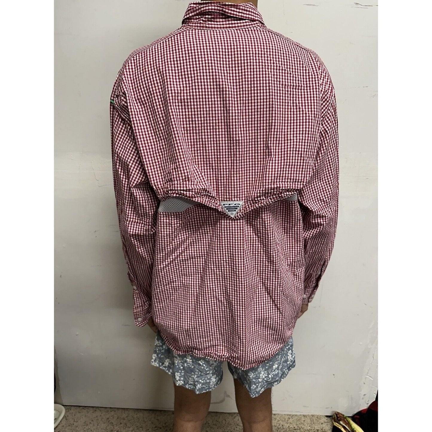 Men’s Red And White Checkered Columbia Super Bonehead Medium Gamecocks Shirt