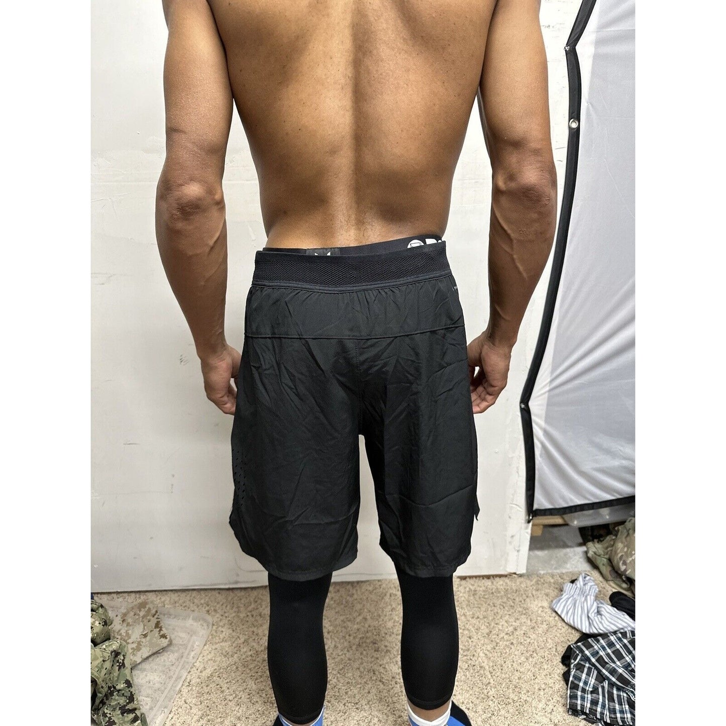 Men’s Russell Medium Training Fit Intellifresh Athletic Pants w/leggings