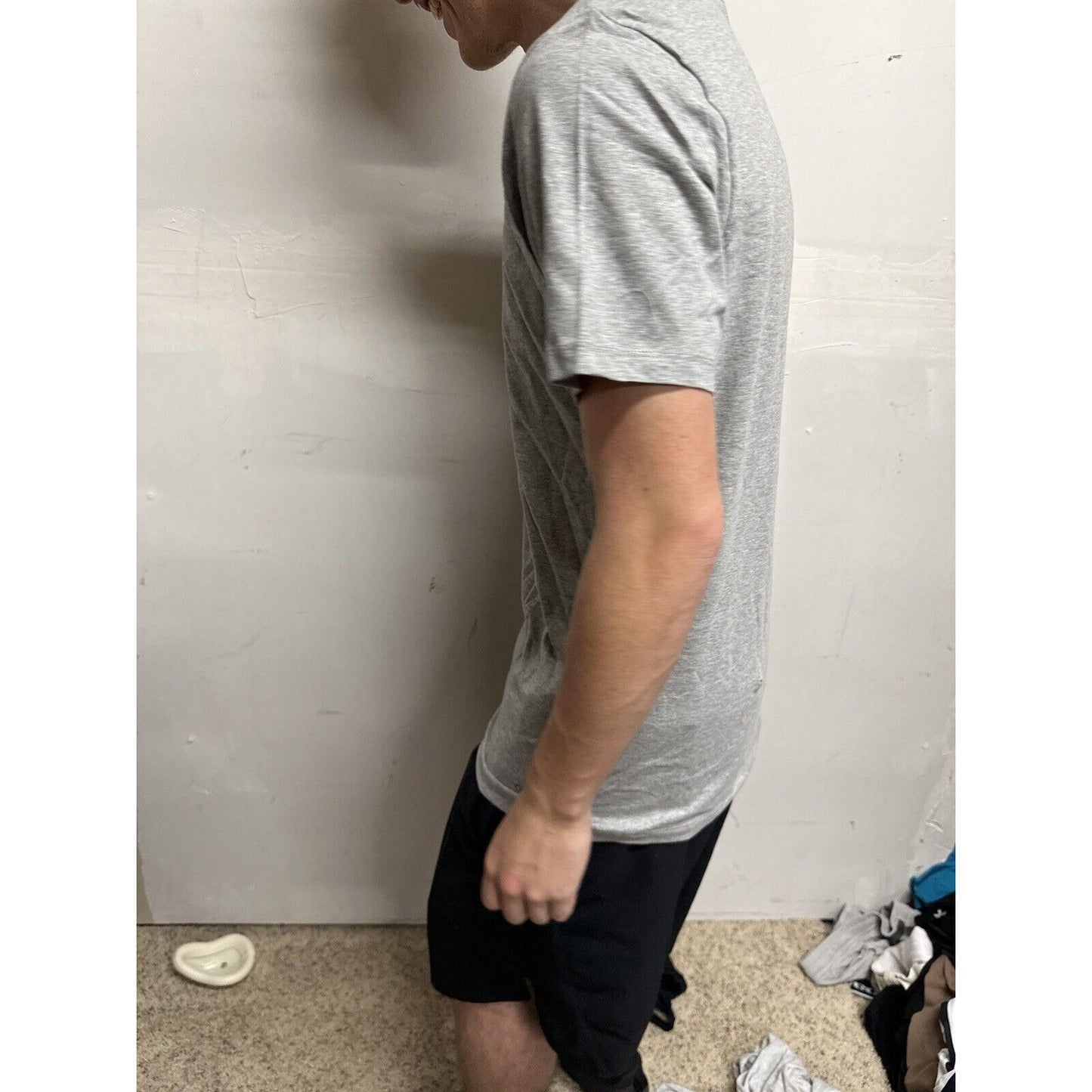 Men’s Gray Small Calvin Klein Classic Fit Tshirt