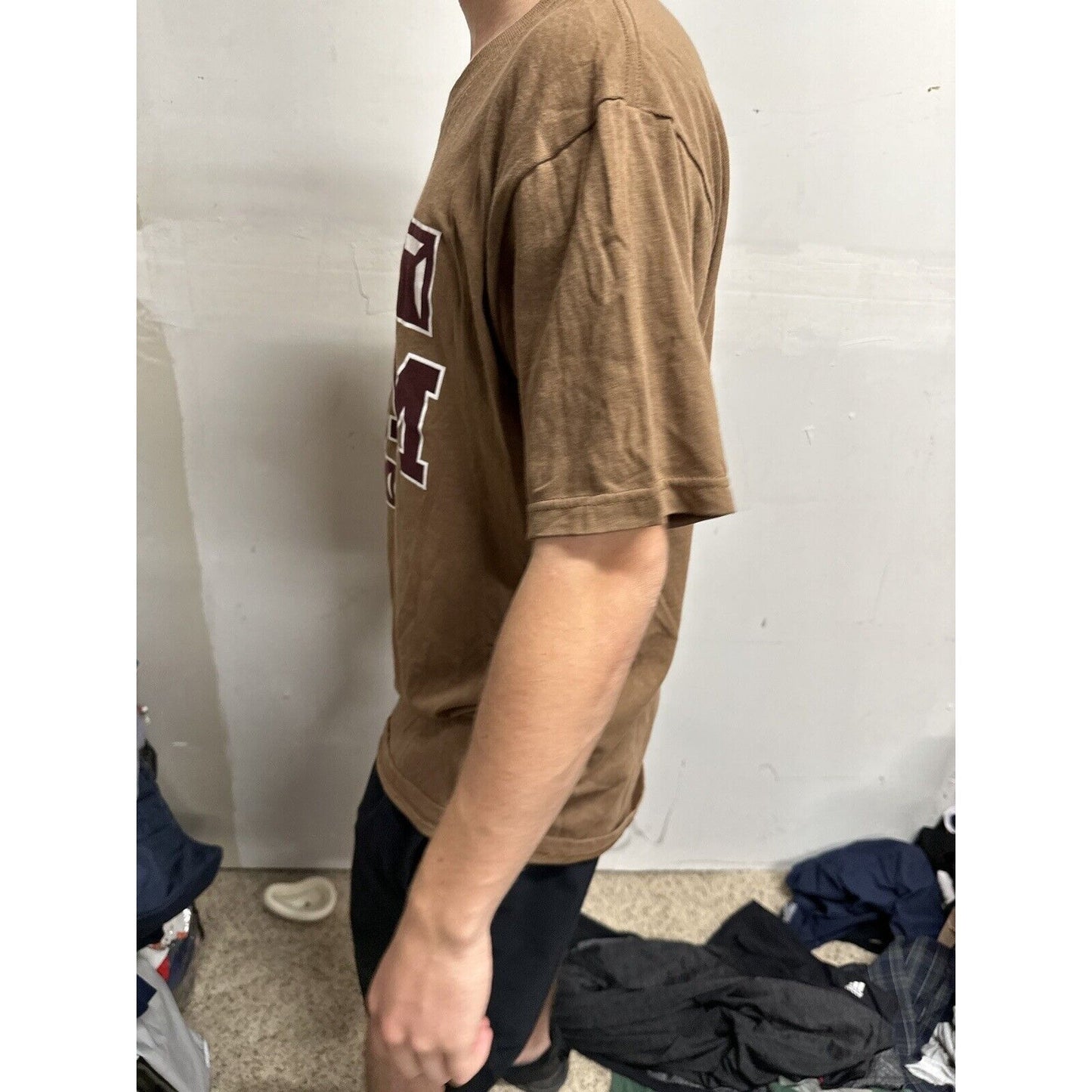 Men’s Medium Brown Shirt Texas A&M Tshirt