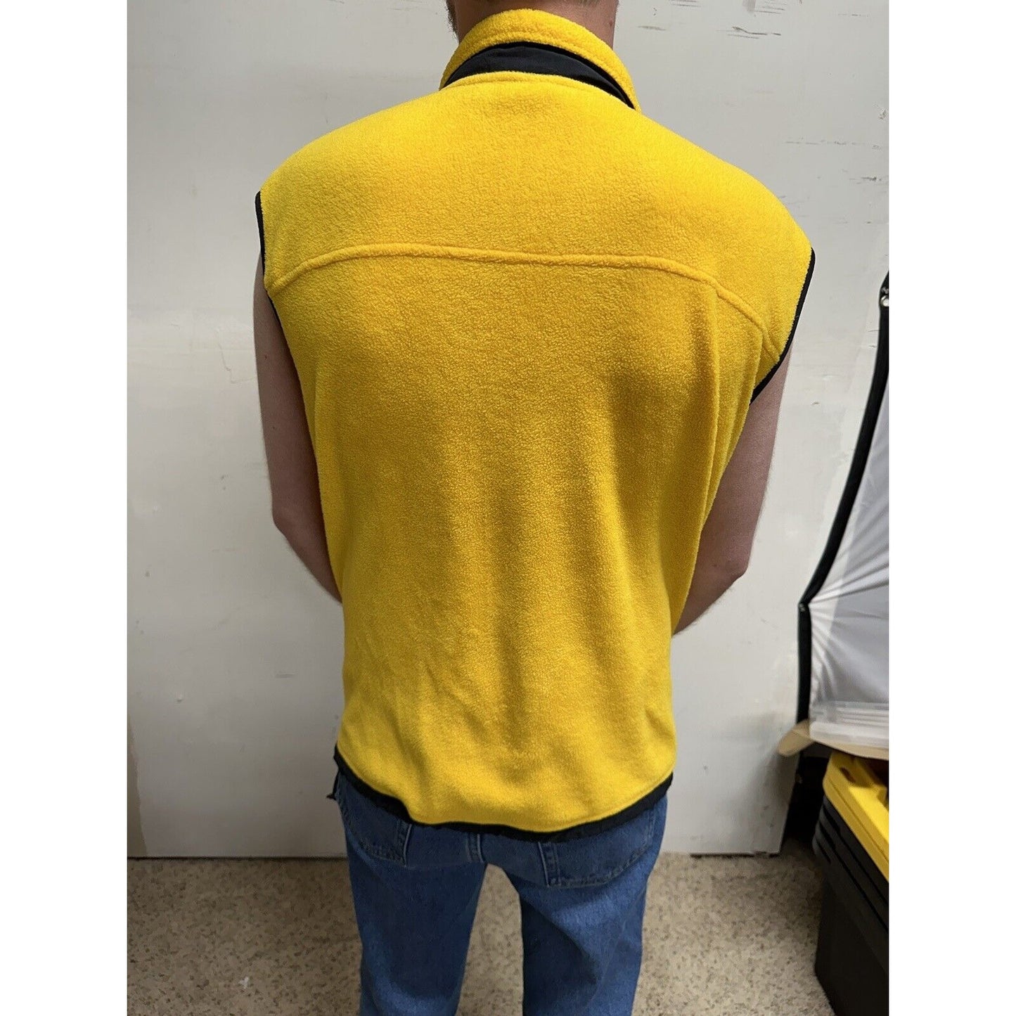 men’s XL prospirit yellow zip up sleeveless vest