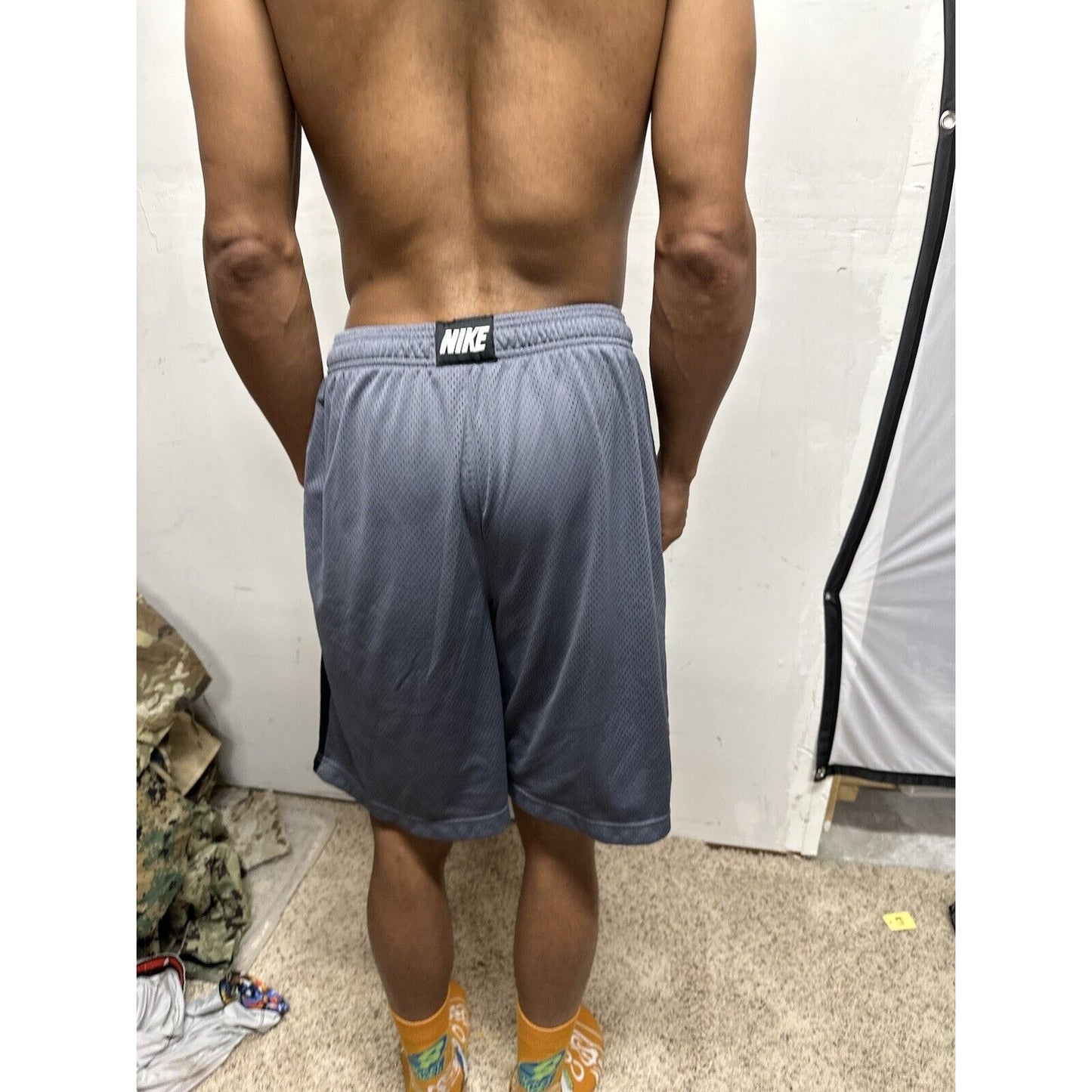 Men’s Gray Nike Dri Fit Large Athletic Shorts