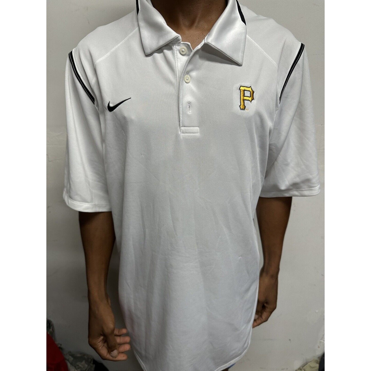 Men’s White Nike XXL Pittsburgh Pirates Dri Fit Polo Short Sleeve Shirt