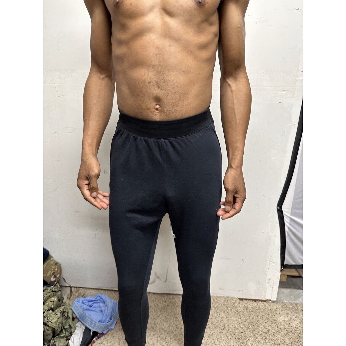 Men’s Black Leggings Under Armour Loose XS Pants Running