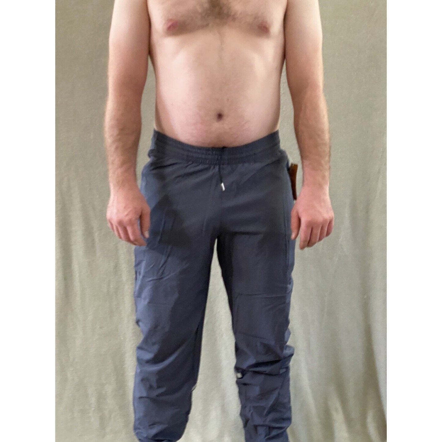 Soffe Extreme Training XT46 Men’s Medium Gray Gym Workout Jogging Pants NWT