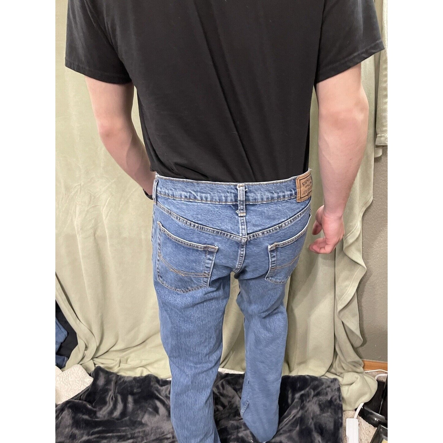 Levi's Strauss & Co. Gold Signature Men's Relaxed Fit Jeans Headlands- 32W x 34L