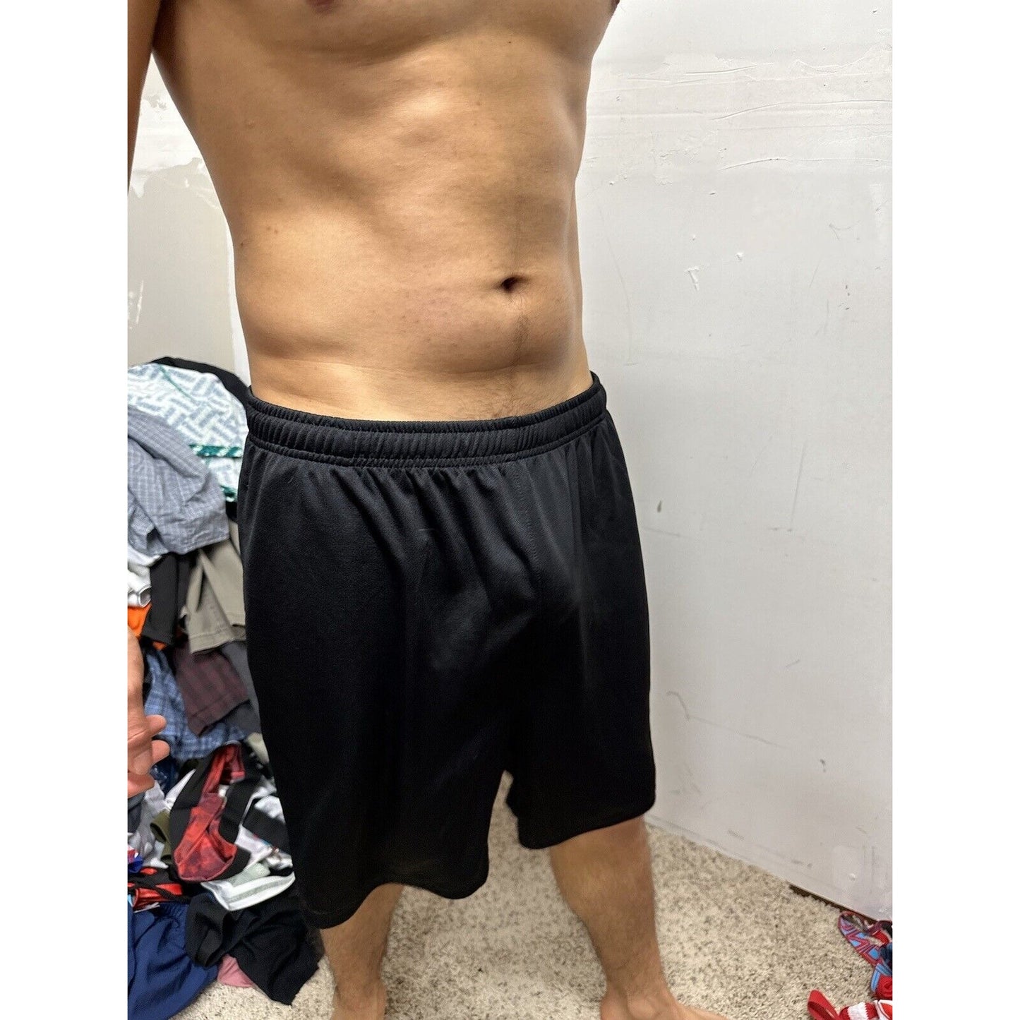Men’s Black Starter Large Athletic Shorts