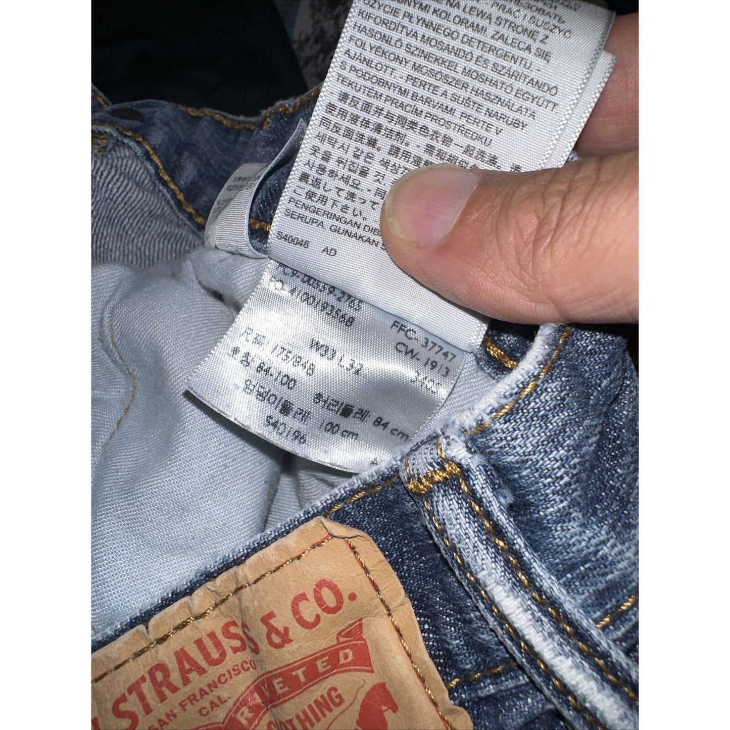 Men’s Levi’s 559 Blue Jeans 33 X 32