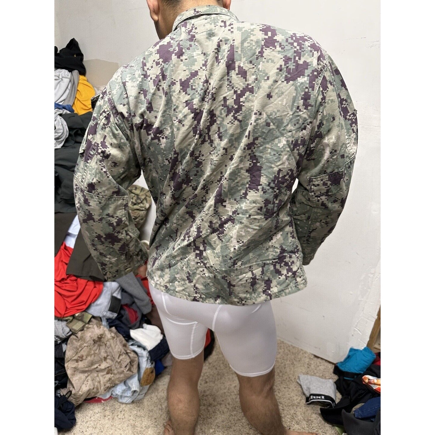Men’s US Navy Medium XX-Short Camo Top Uniform Blouse