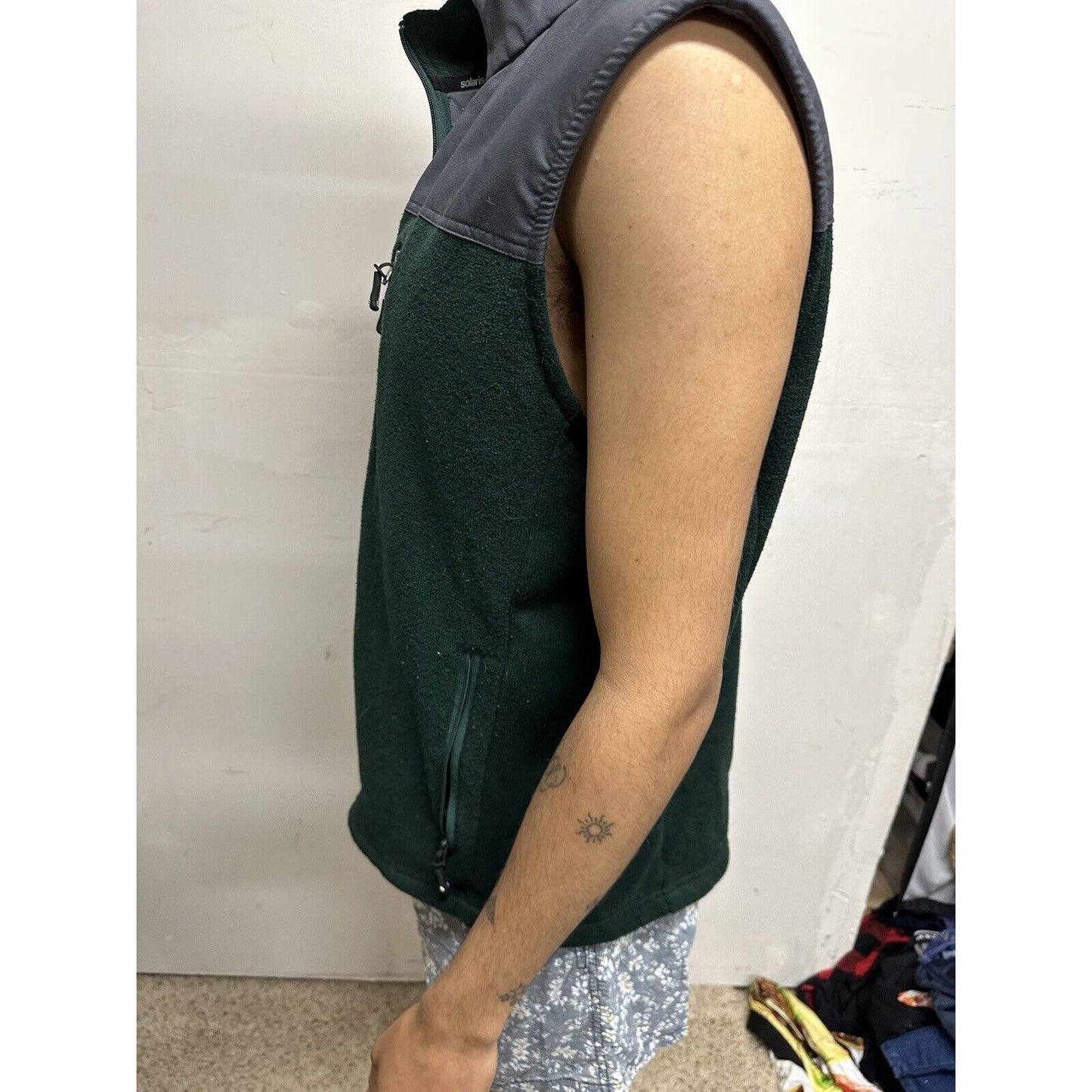Men’s Large Green Solaris Sleeveless Vest Full Zip