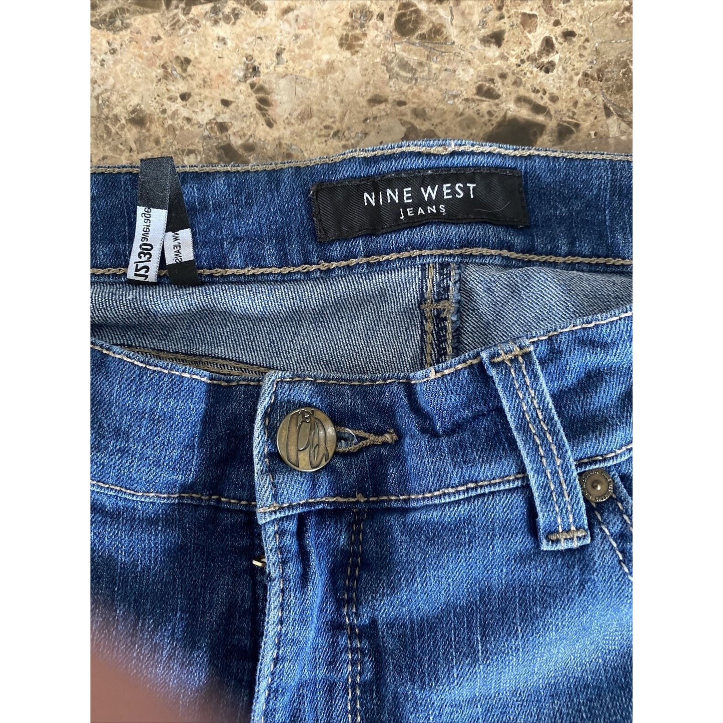 Nine West Women’s Size 12/30 Average Cotton Stretch Denim Capri Jeans