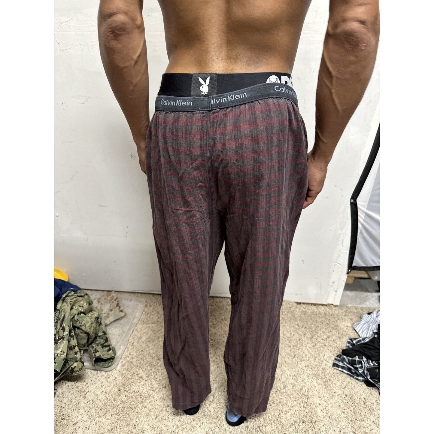 Men’s Calvin Klein Plaid Lounge Pants Medium Pajamas Red And Gray