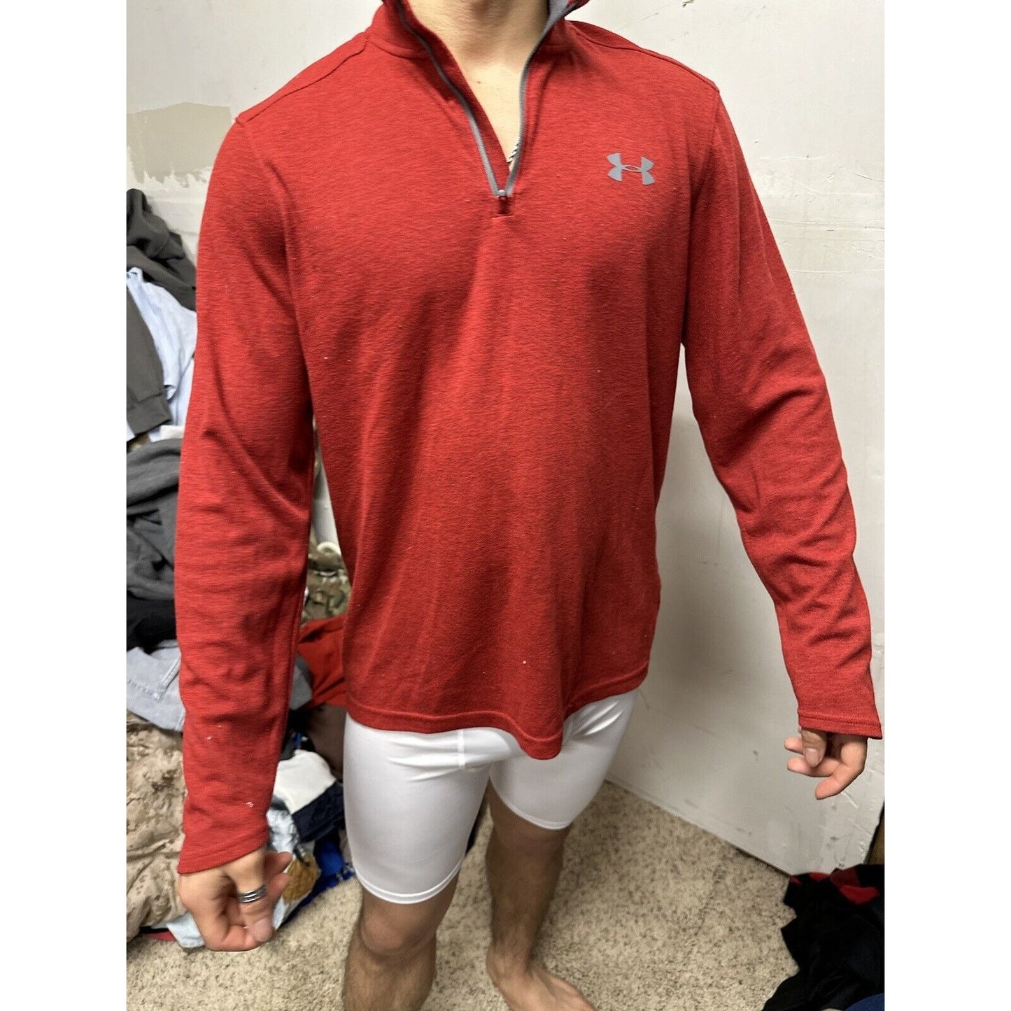Men’s Red Loose Medium Under Armour 1/4 Zip Pull Over