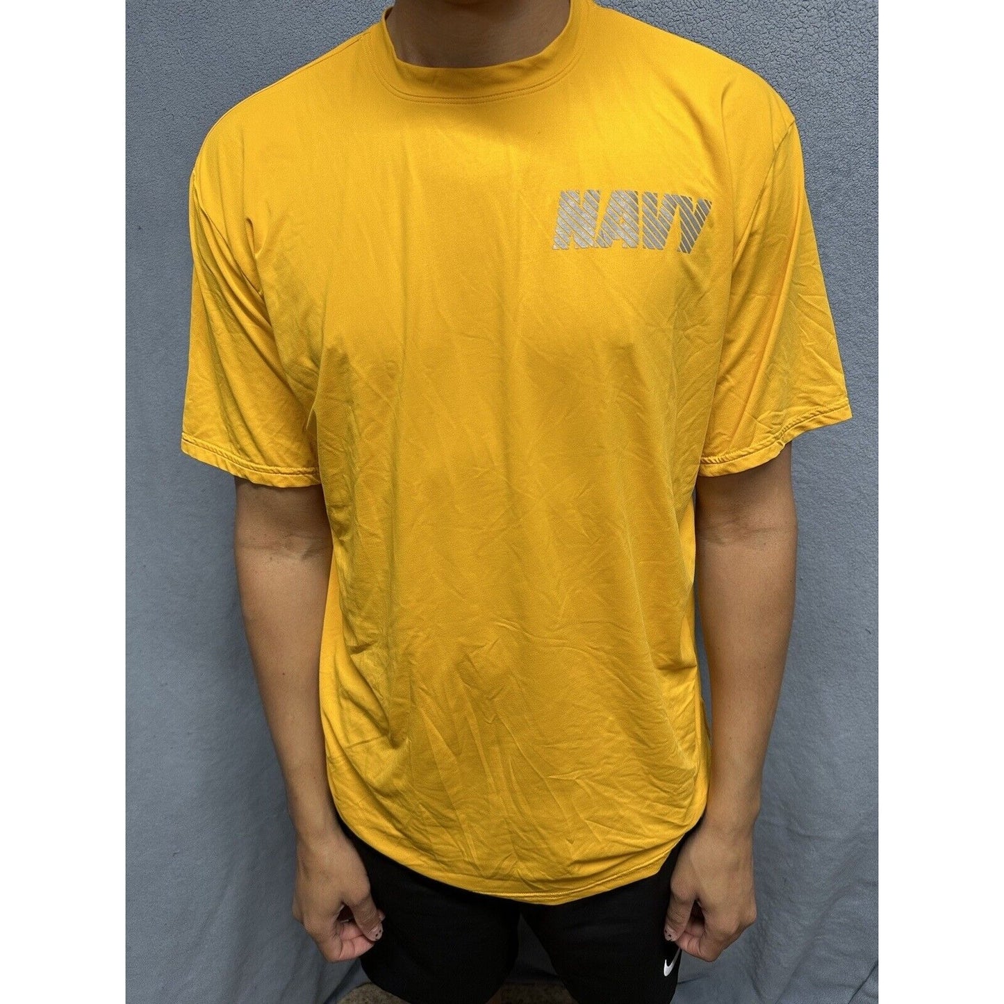 Men’s Yellow New Balance Large US Navy Pt Uniform Athletic Workout Shirt Large