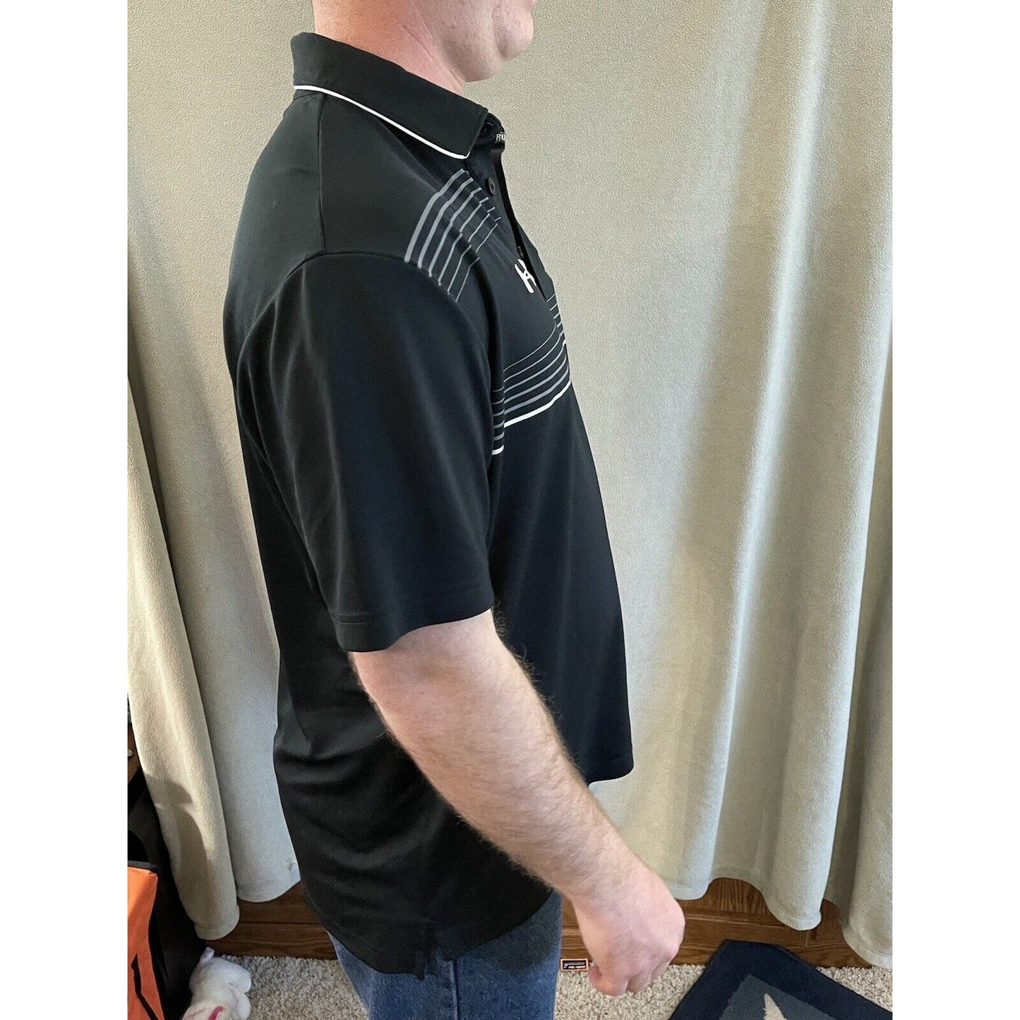 VISTA RIDGE HS Under Armour Loose Heat Gear Black & Gray Men’s Large Polo Shirt