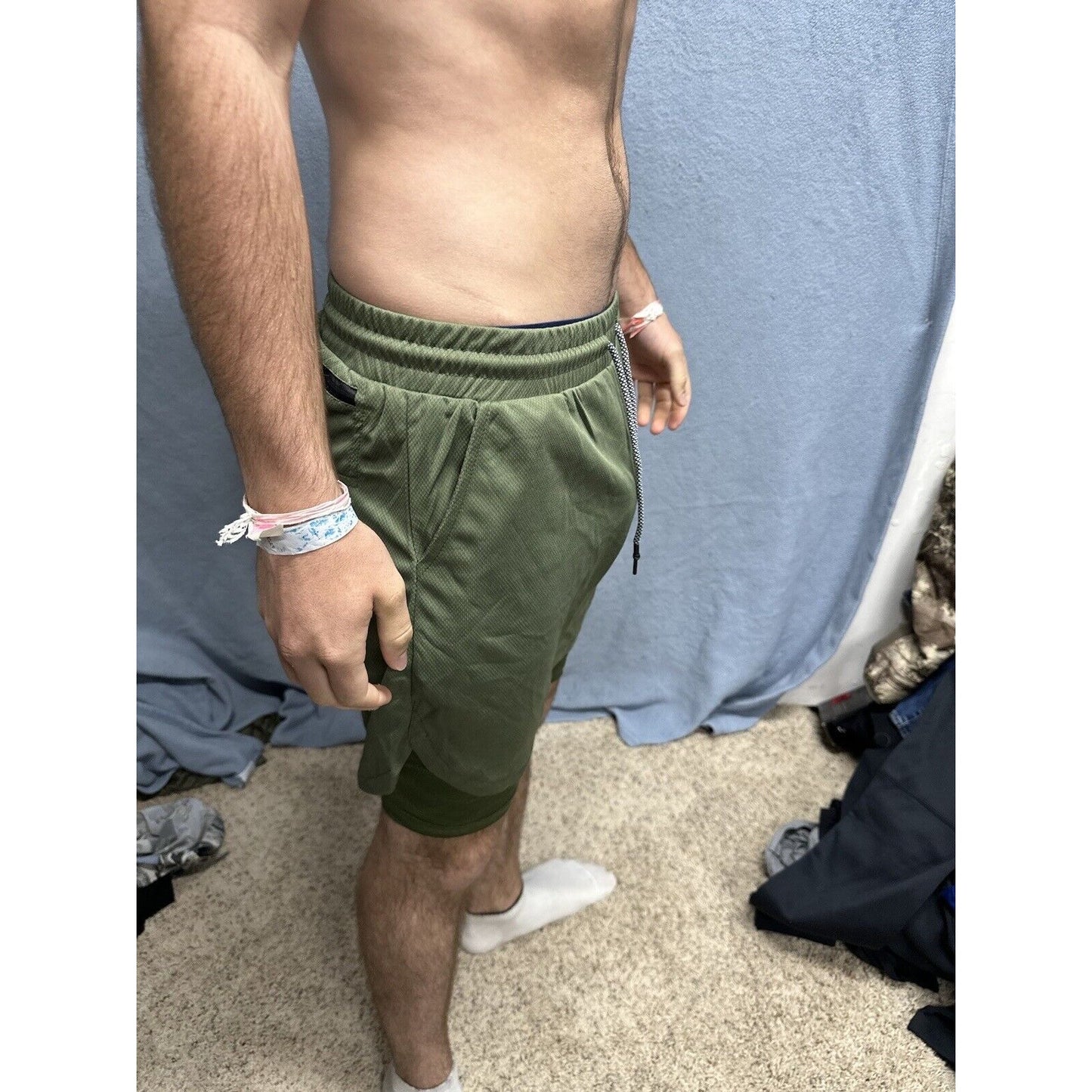 Men’s Olive Green Athletic Shorts Size Small With Built In Compression Liner