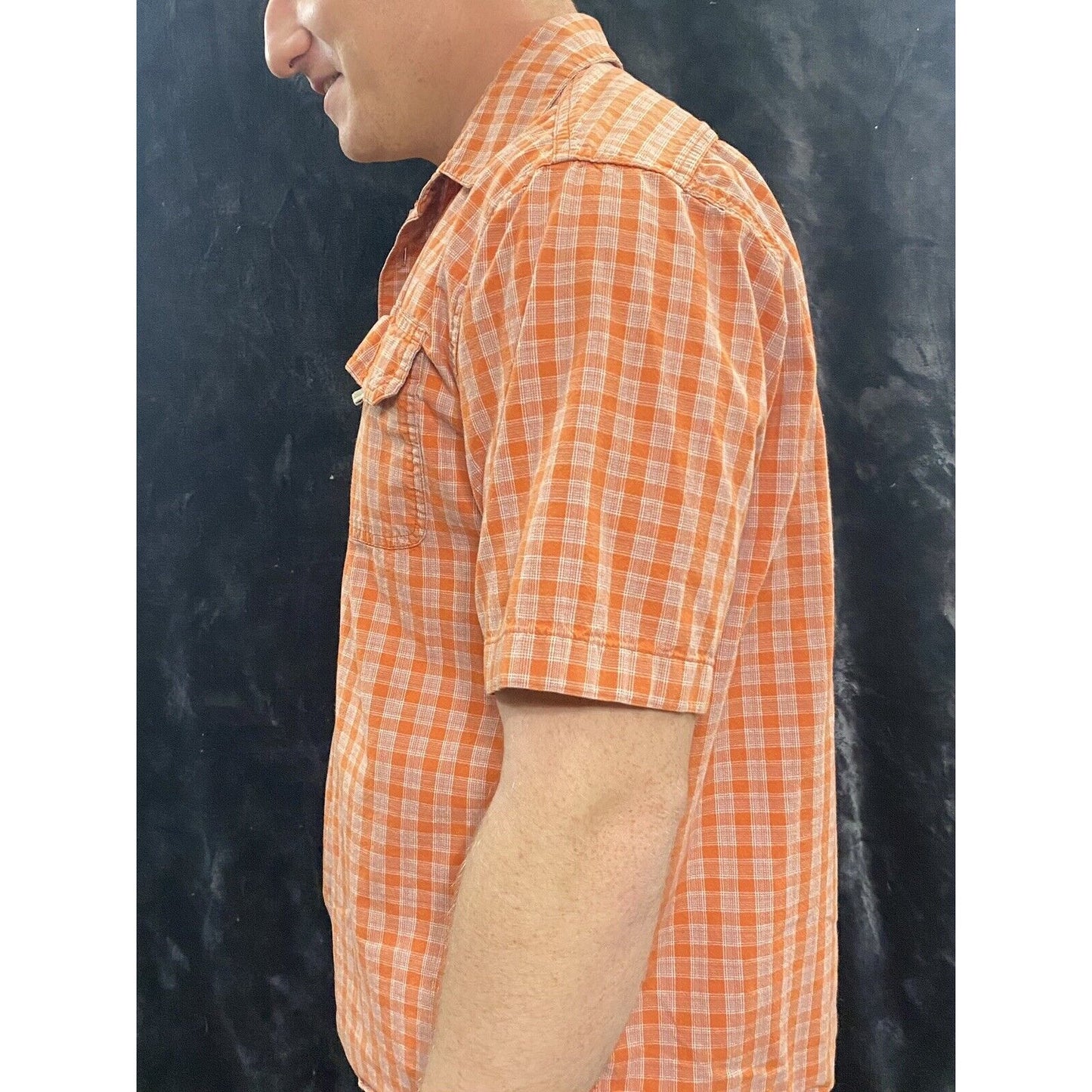 Wrangler Rugged Wear Men's Short Sleeve Shirt Large Orange Plaid Button Down