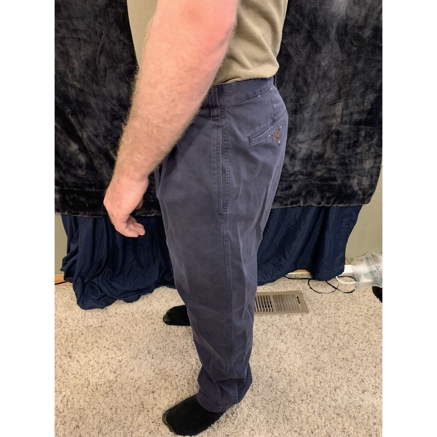 High Sierra Navy Blue mens Casual pants Size 36/34