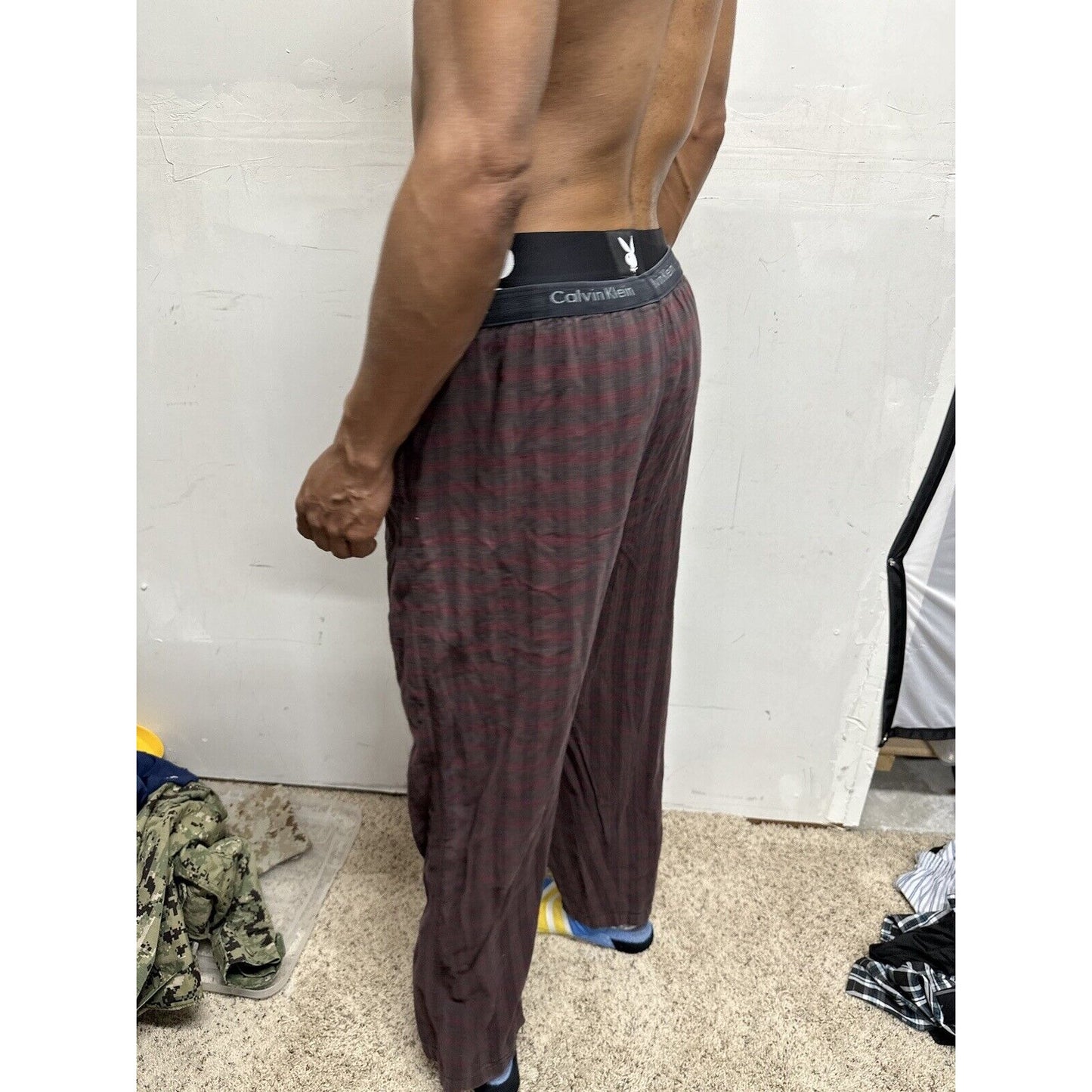 Men’s Calvin Klein Plaid Lounge Pants Medium Pajamas Red And Gray