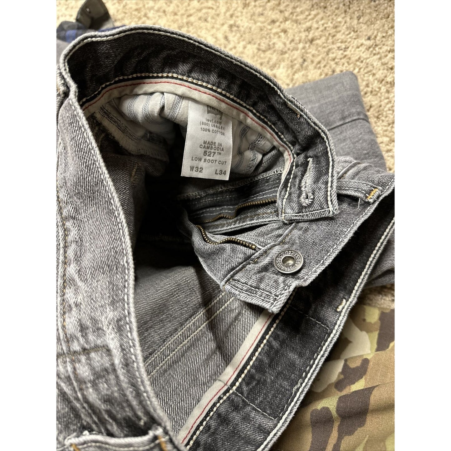 men’s black levis 527 low boot cut w32 l34