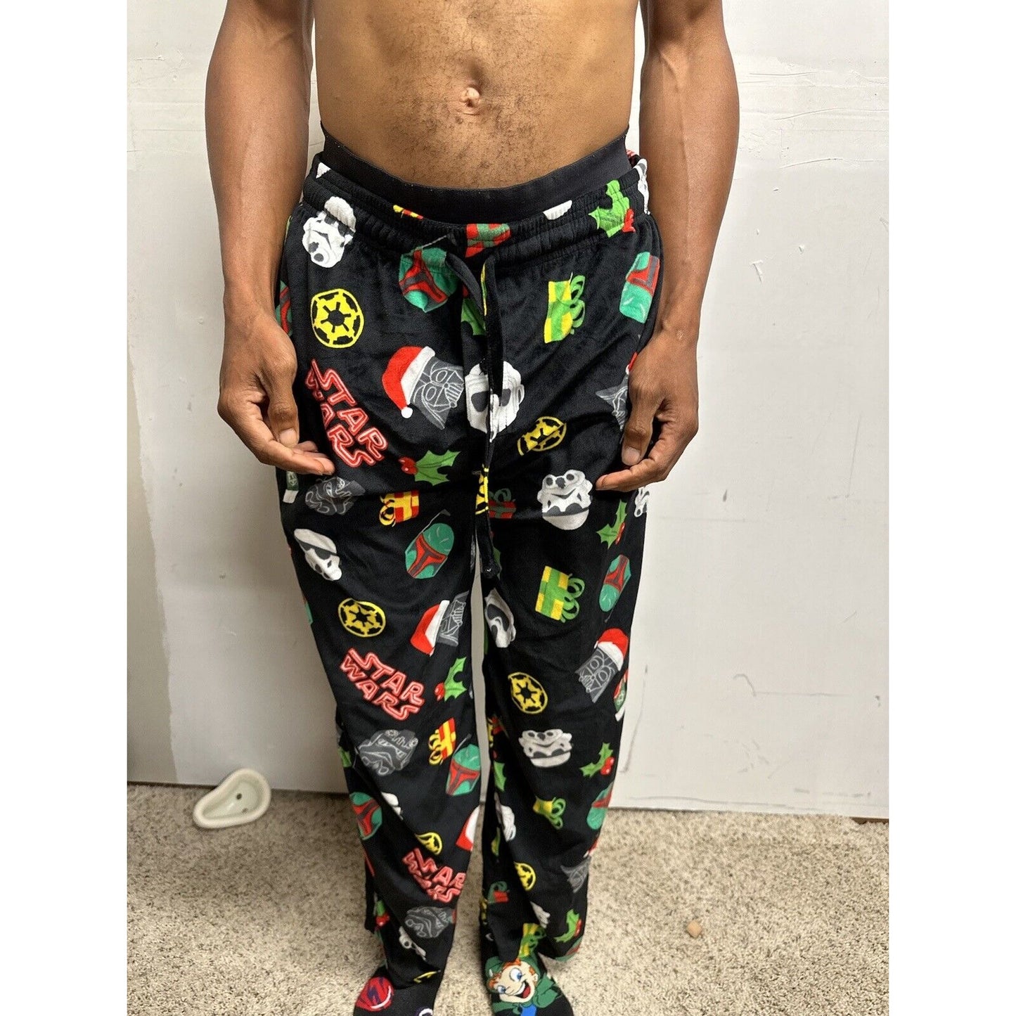 Men’s Star Wars Christmas Lounge Pants Sleepwear Medium Vader In Santa Hat