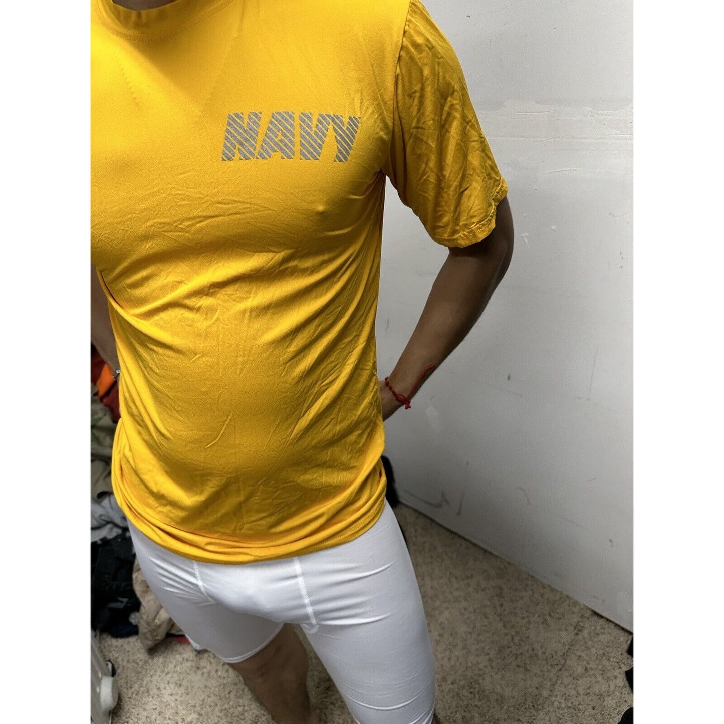 Men’s US Navy Yellow Physical Fitness pT Short sleeve Shirt Size Small Lycra