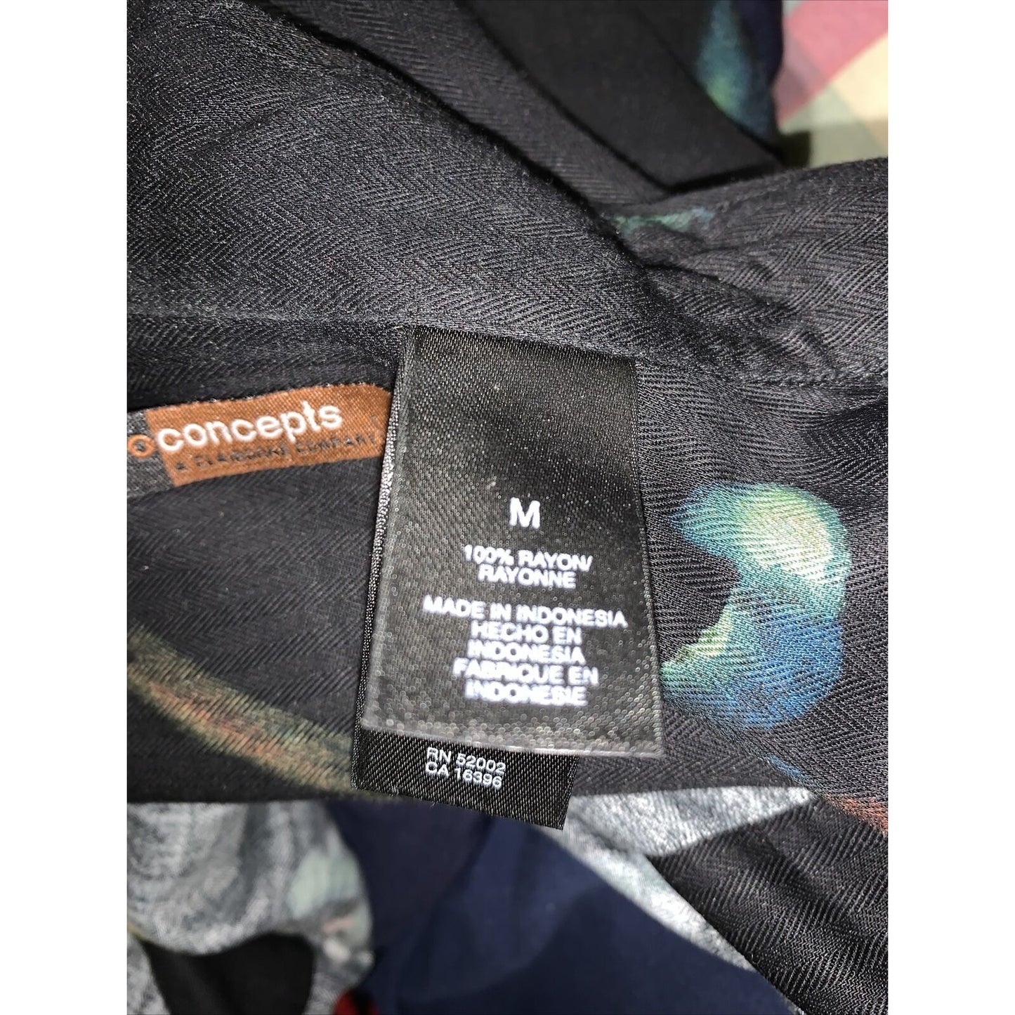 Metro Concepts Mens Medium Button Down Short Sleeve Shirt Black - Leaf Design