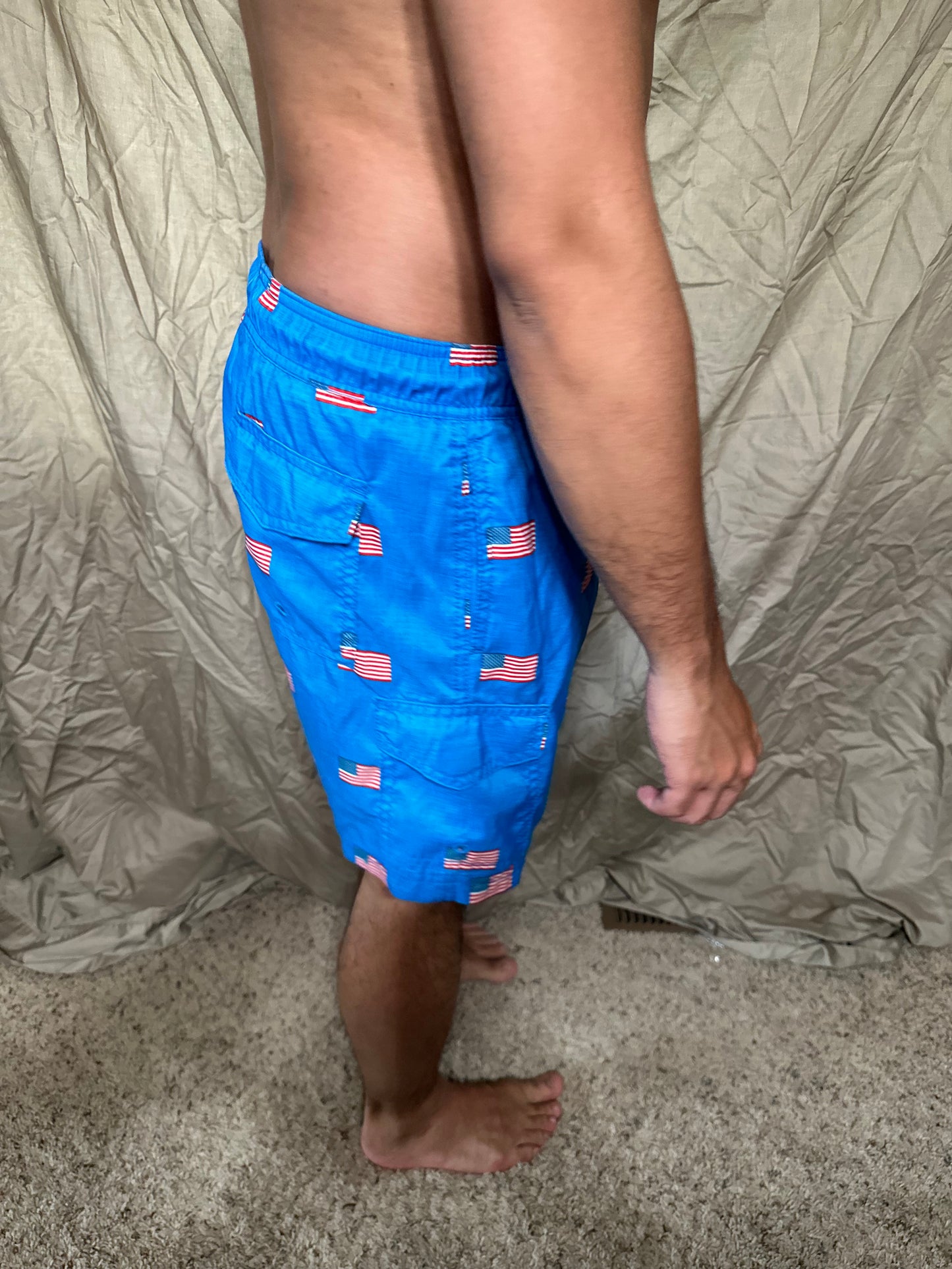 Men’s blue American flag patriotic size medium bathing suit with lining and pockets us apparel