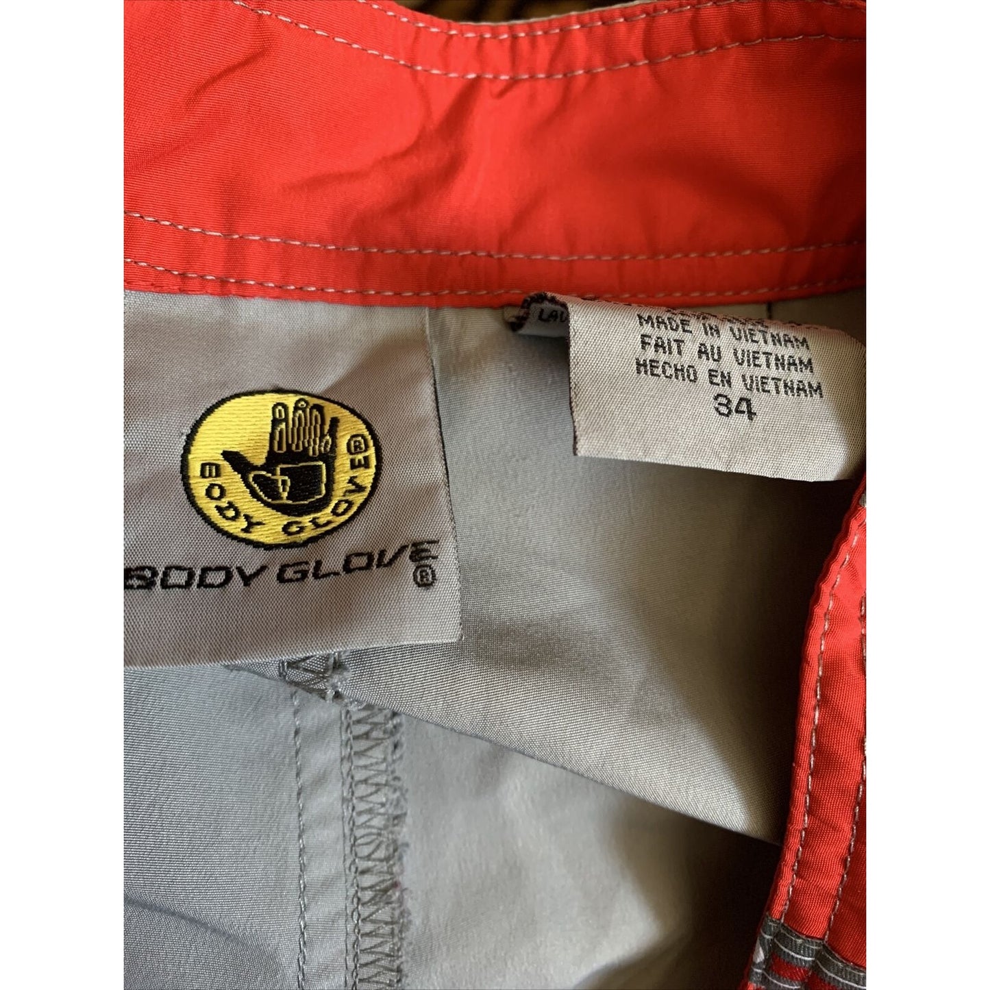 Body Glove Gray And Red Men's Board Shorts Size 34 With Pocket
