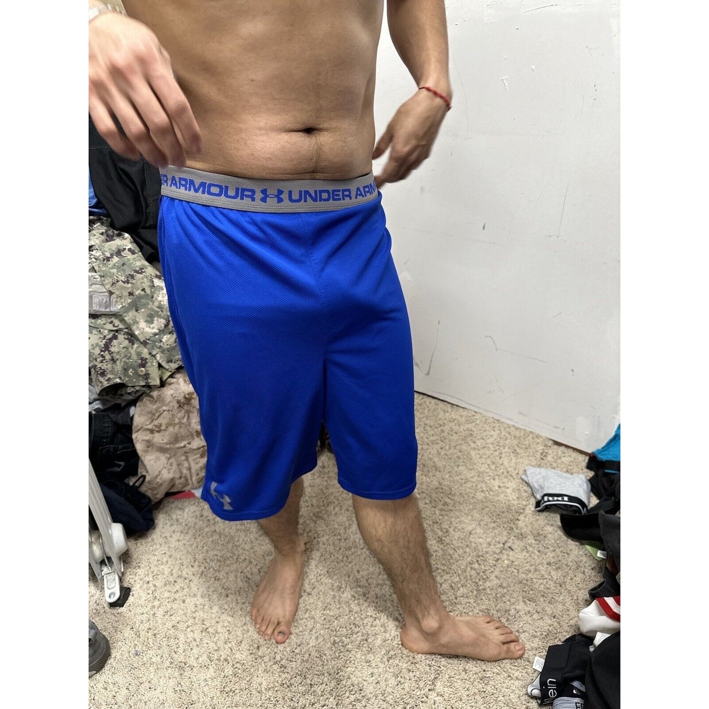 Boy’s Youth xL Under Armour Blue Heatgear Shorts Loose