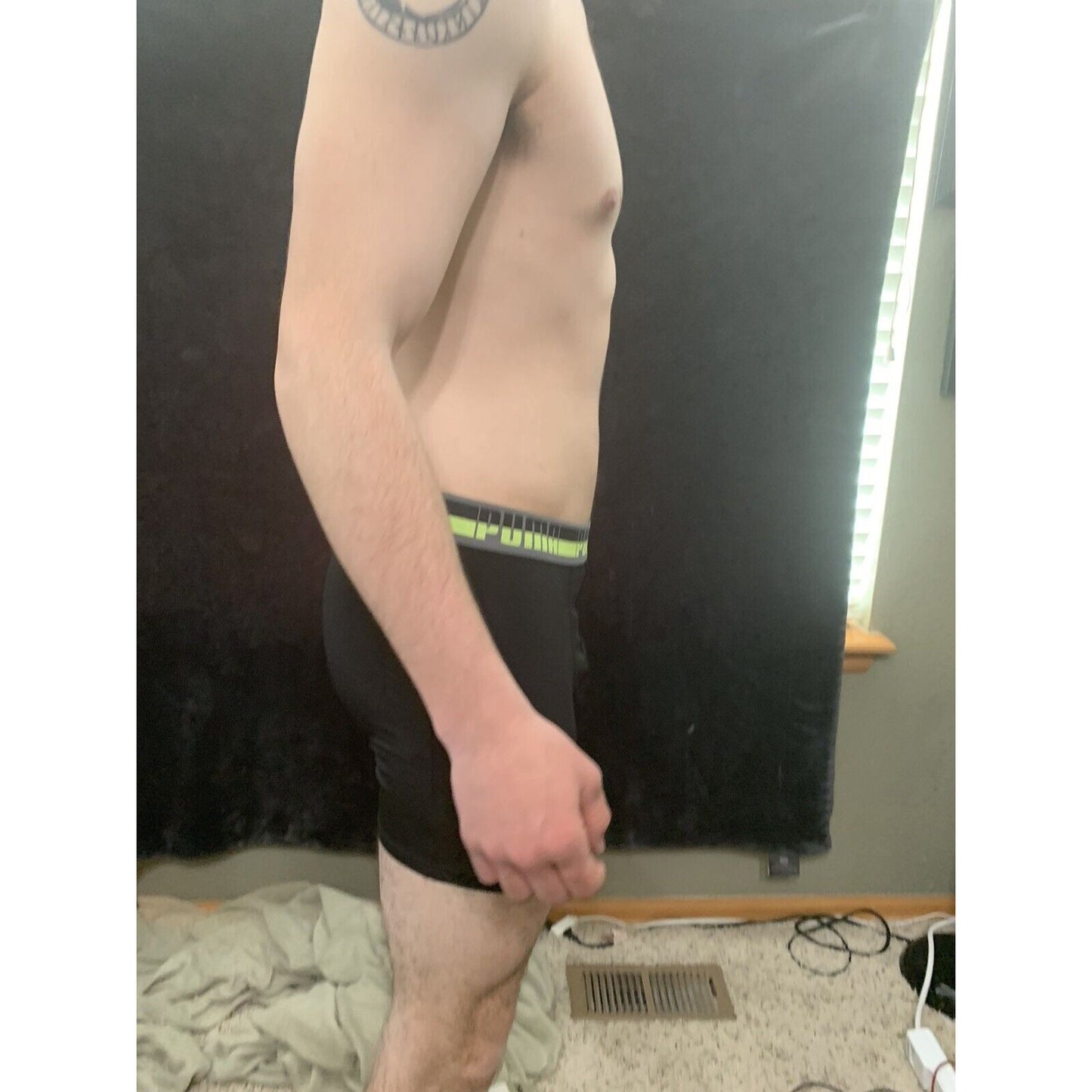 Puma Men’s Black Compression Shorts Medium 15% Spandex Yellow & Black Band