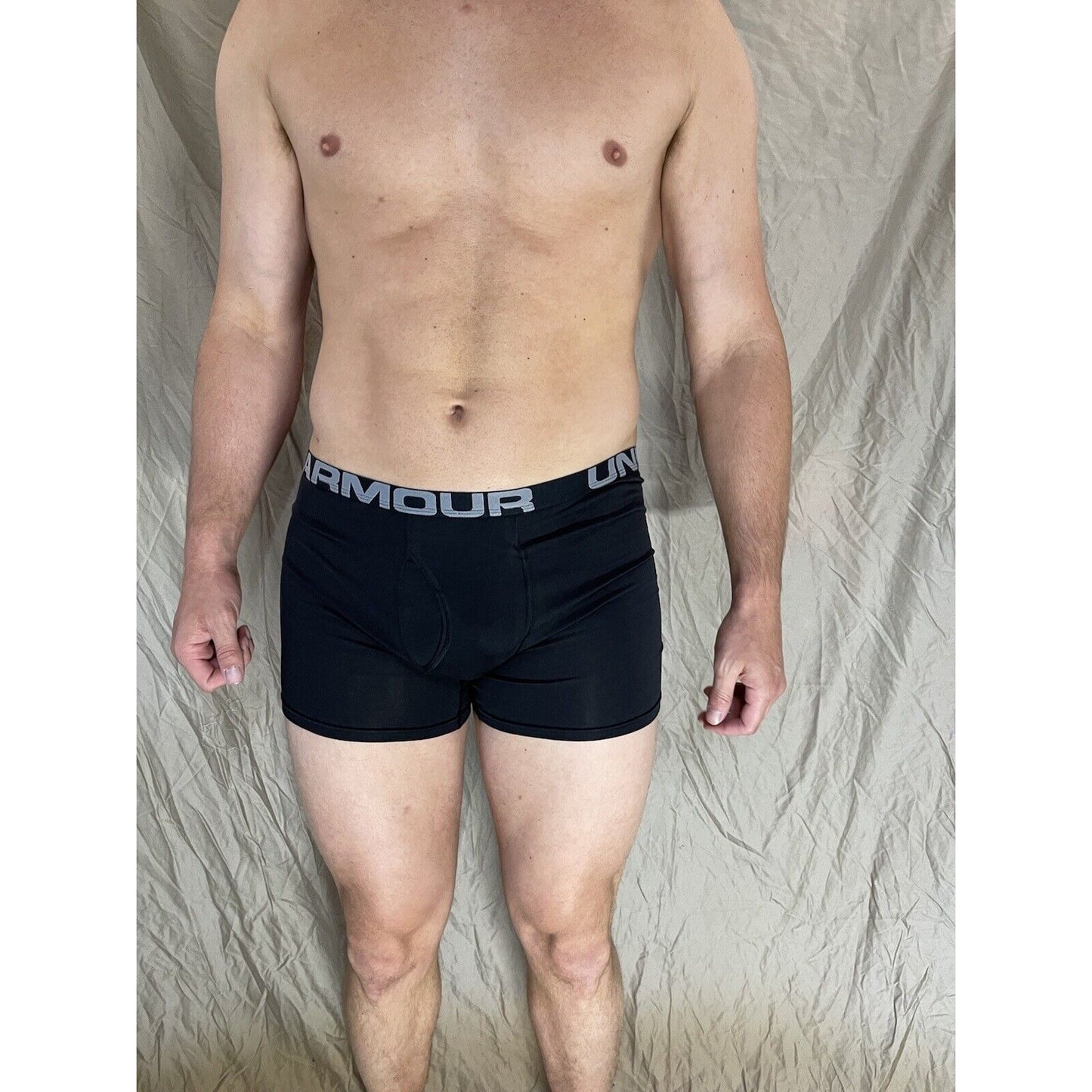 youth XL Black under armour fitted heat gear boxer briefs