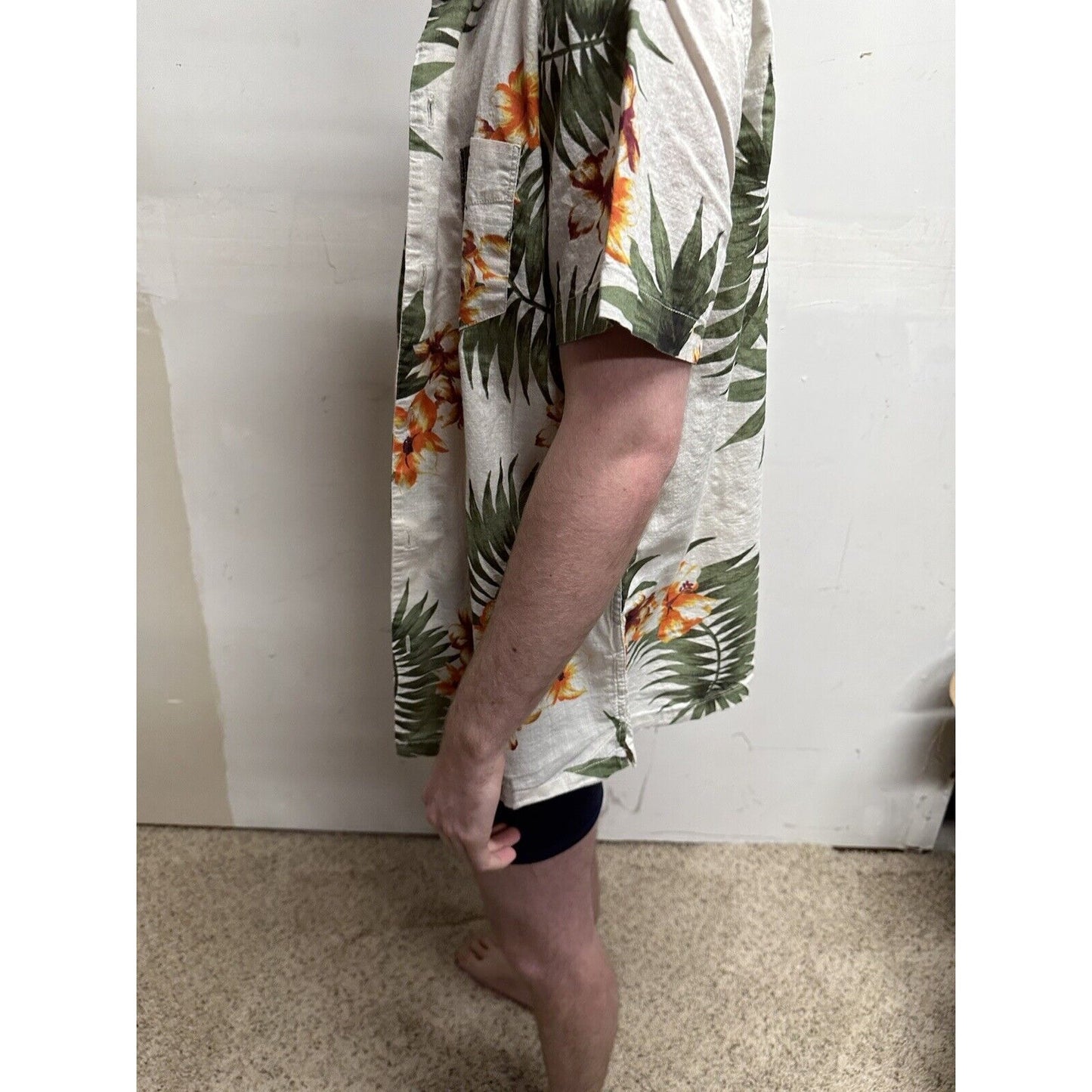men’s button up aeropostale hawaiian short sleeve shirt medium