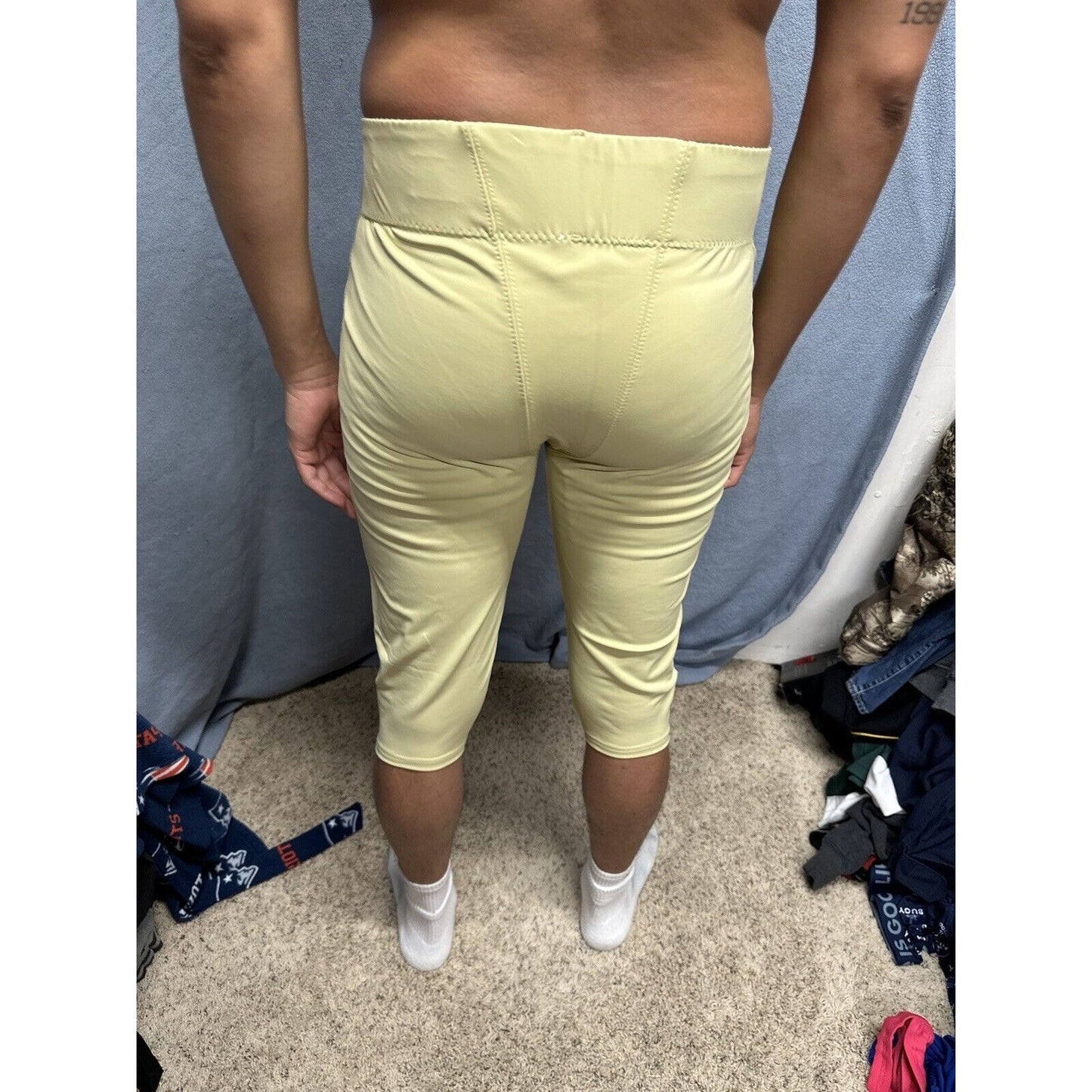 Men’s Gold Rawlings Football Pants Nylon And Spandex Size Large