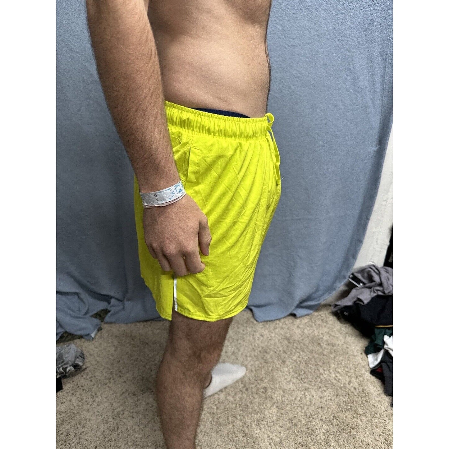 Men’s Neon Yellow DSG Medium Shorts With Pockets And Inner Lining