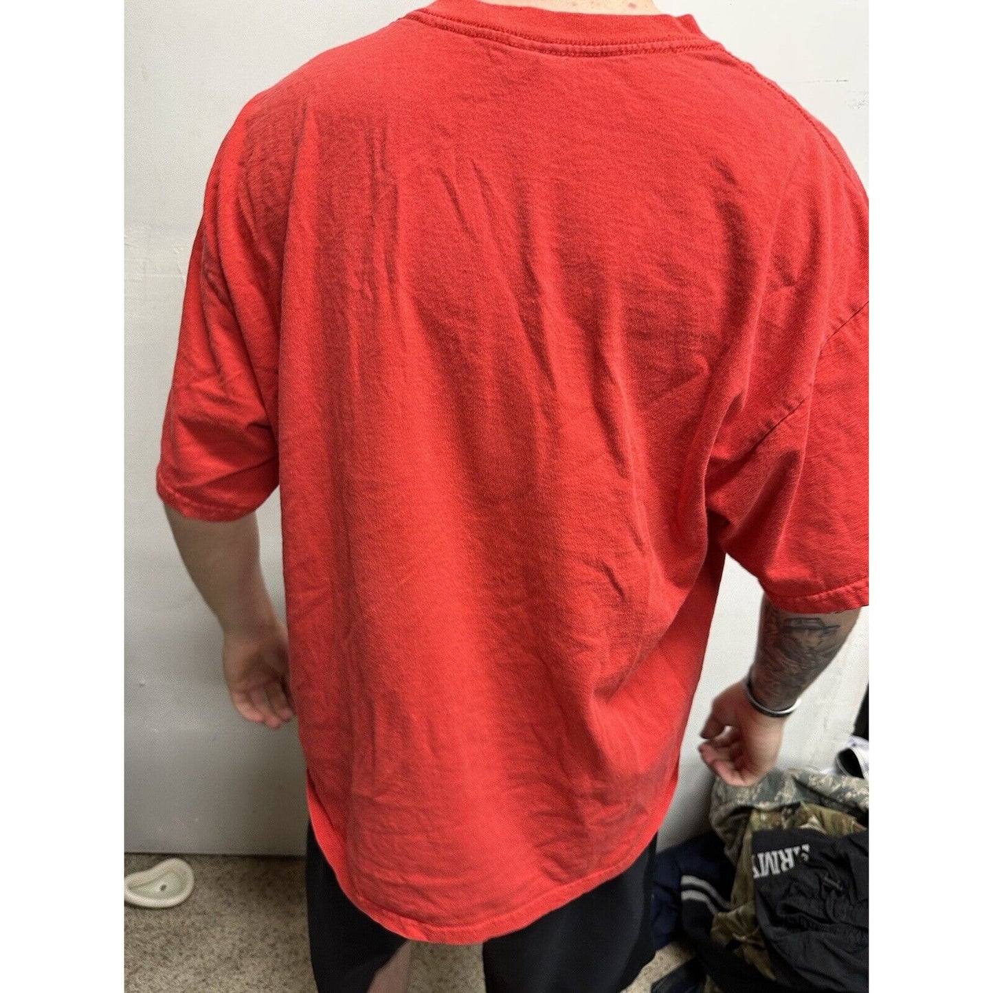 Men’s XL Red Marines USMC Tshirt Gildan