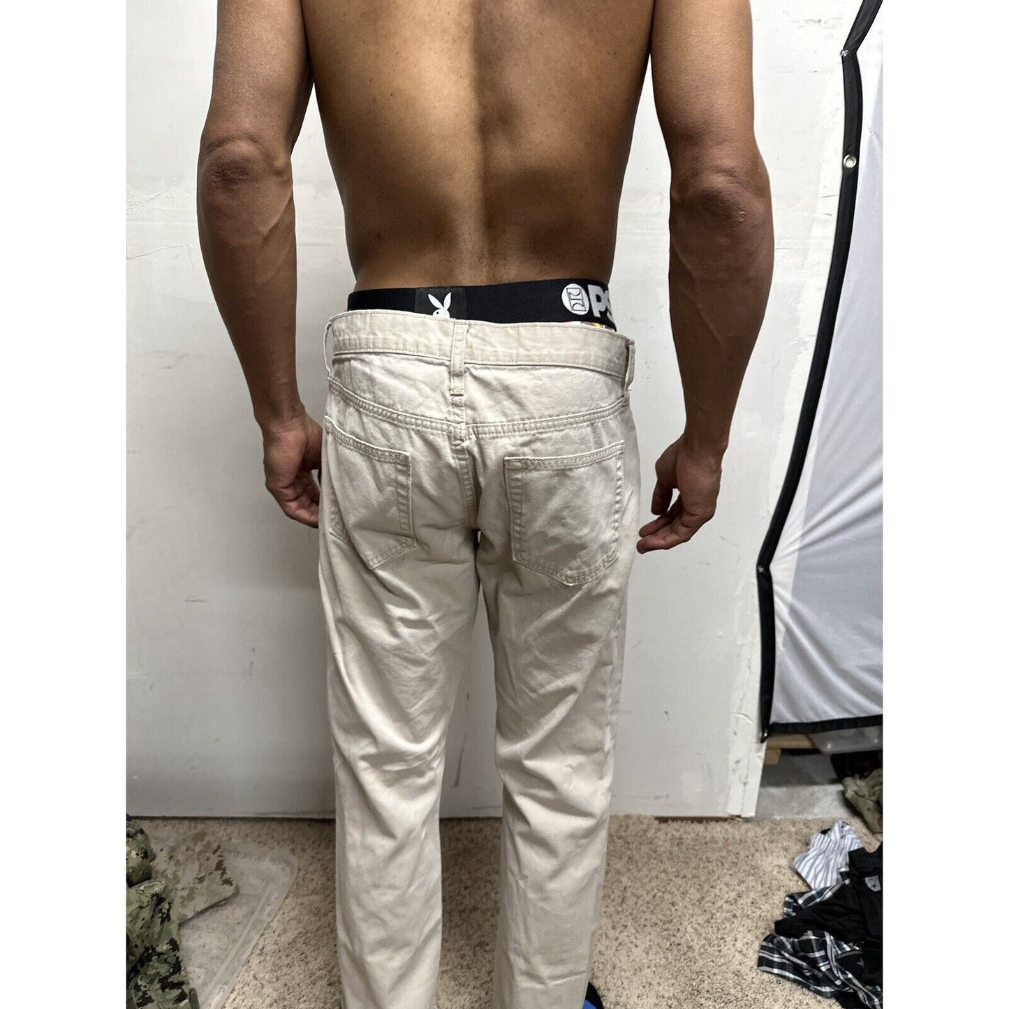 Men’s Cream / Beige Old Navy Pants 33 X 34